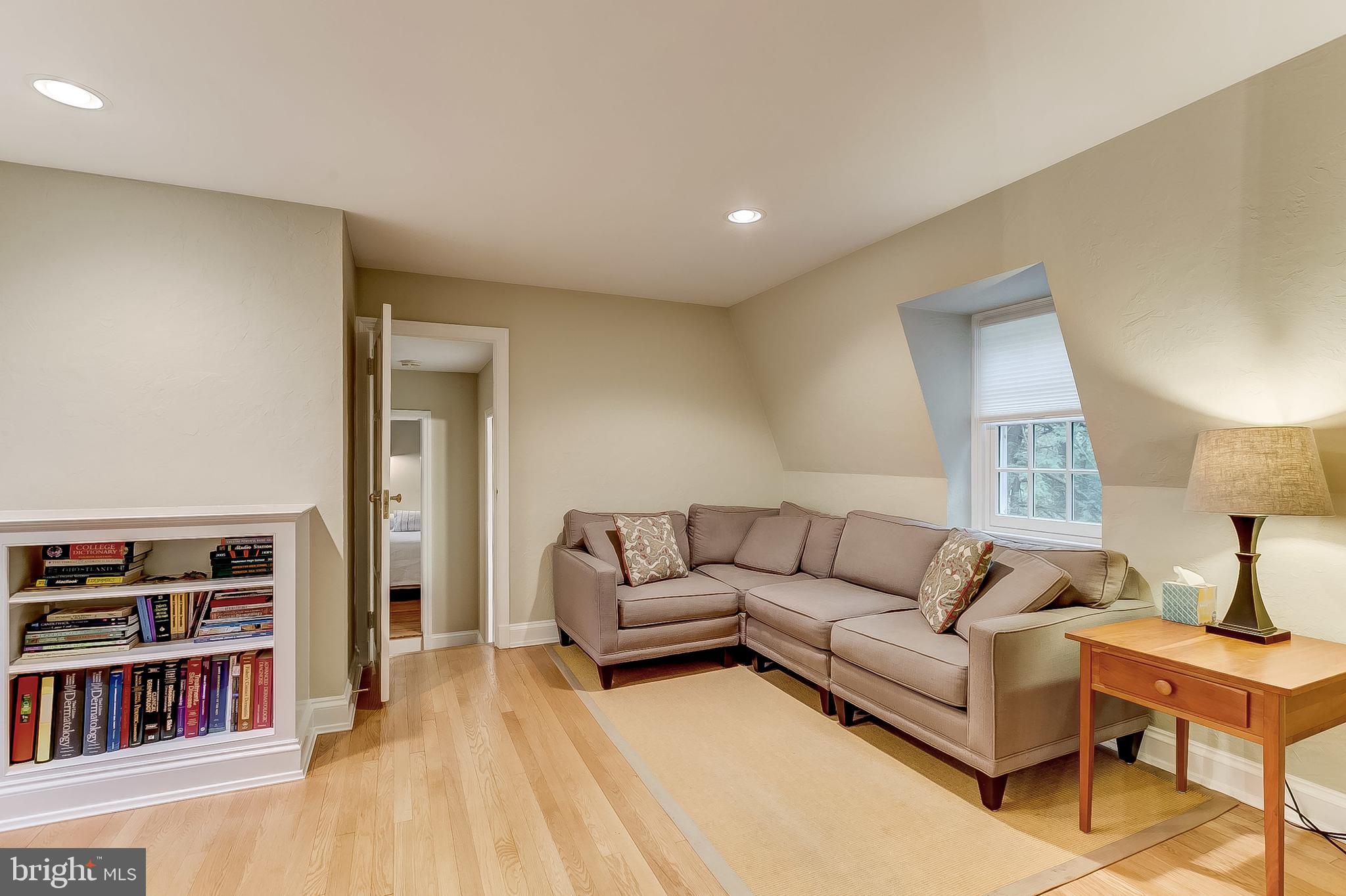 POPLAR HILL - Residential