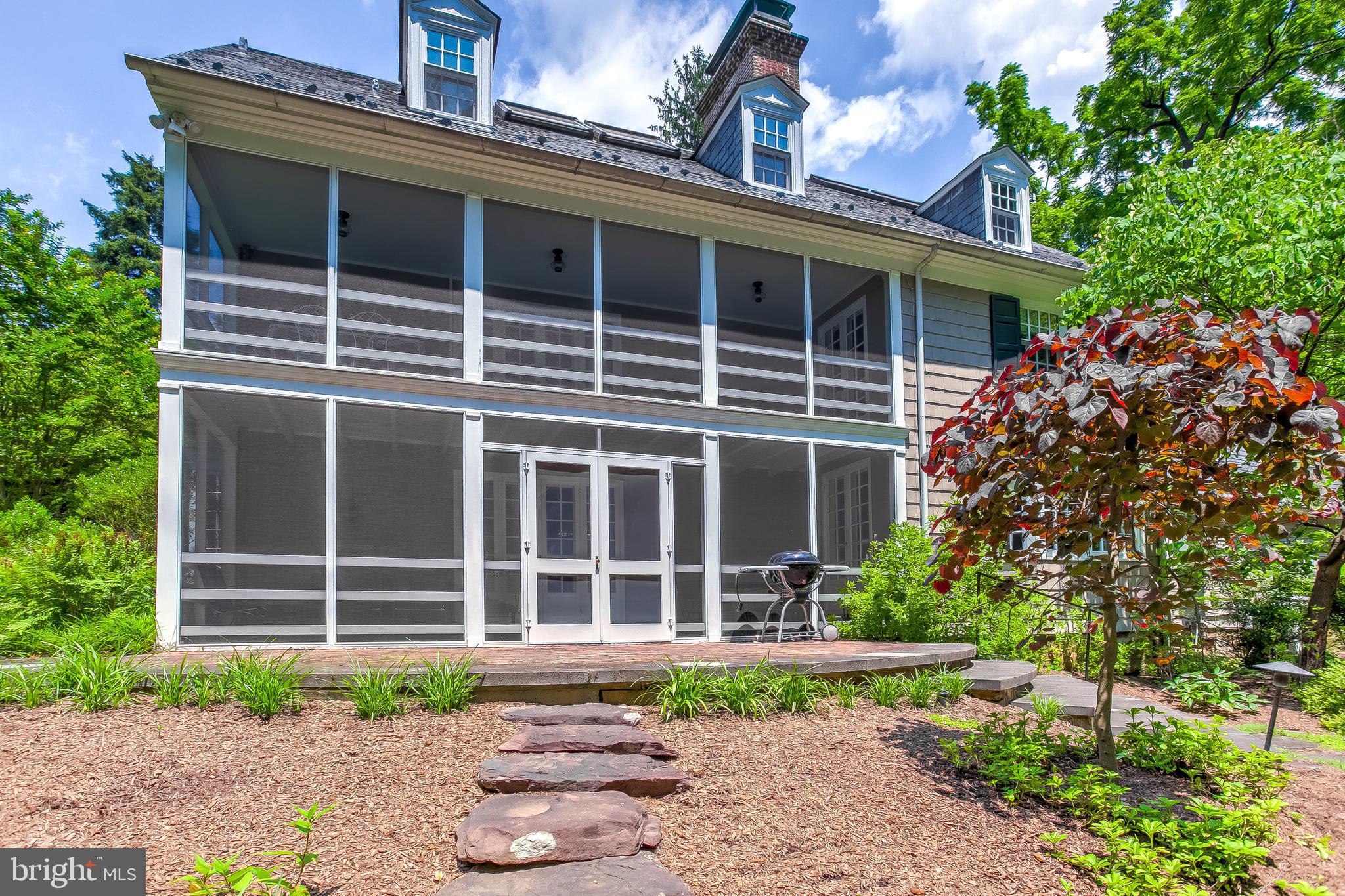 POPLAR HILL - Residential