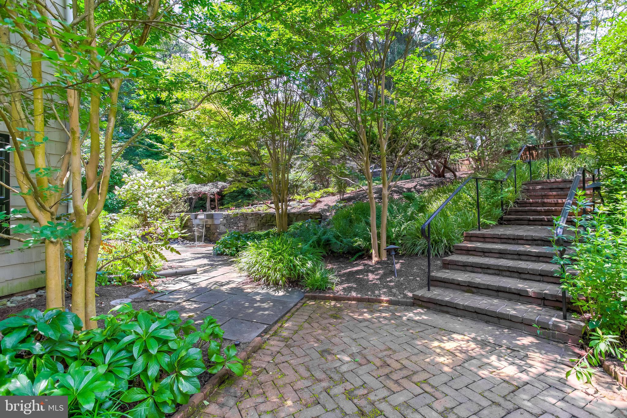 POPLAR HILL - Residential