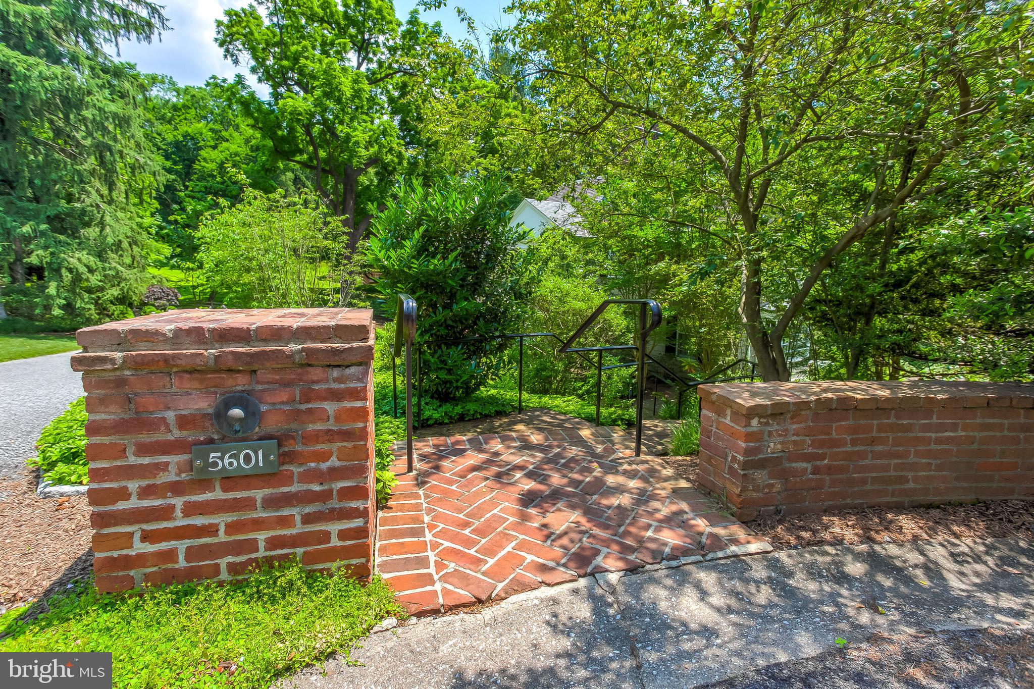 POPLAR HILL - Residential