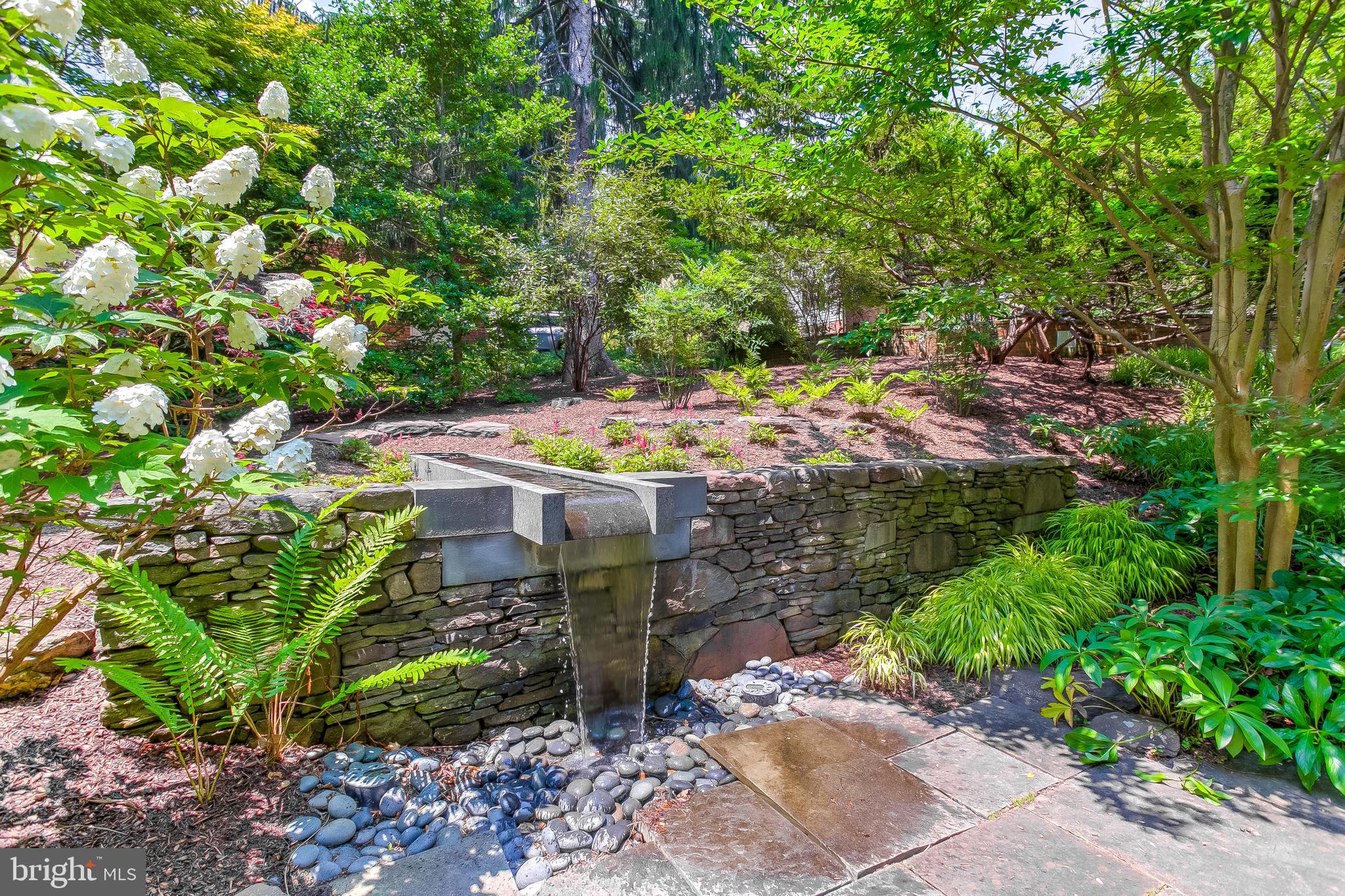 POPLAR HILL - Residential