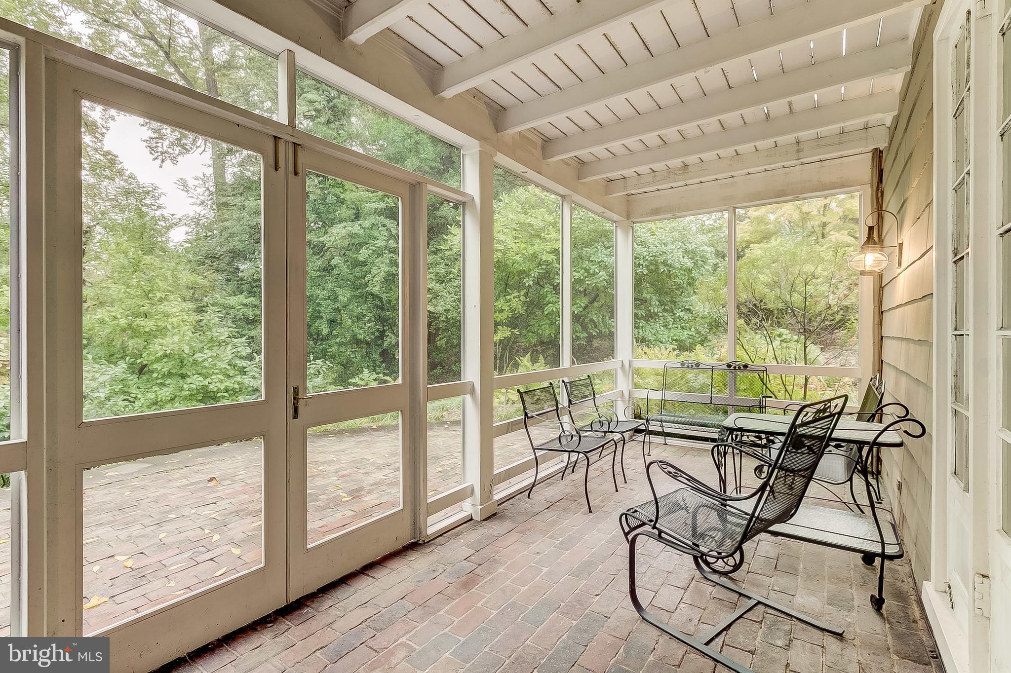 POPLAR HILL - Residential