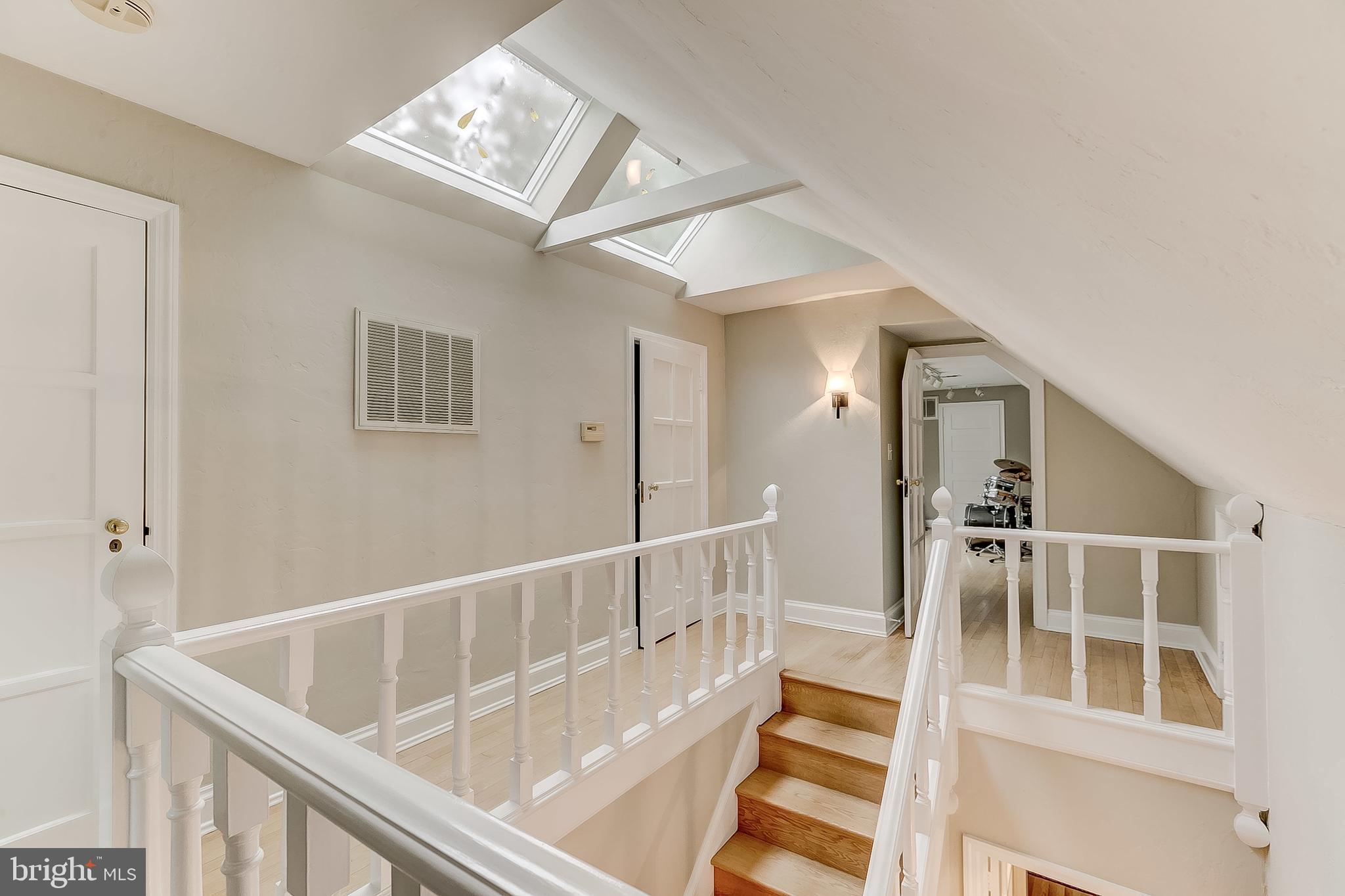 POPLAR HILL - Residential