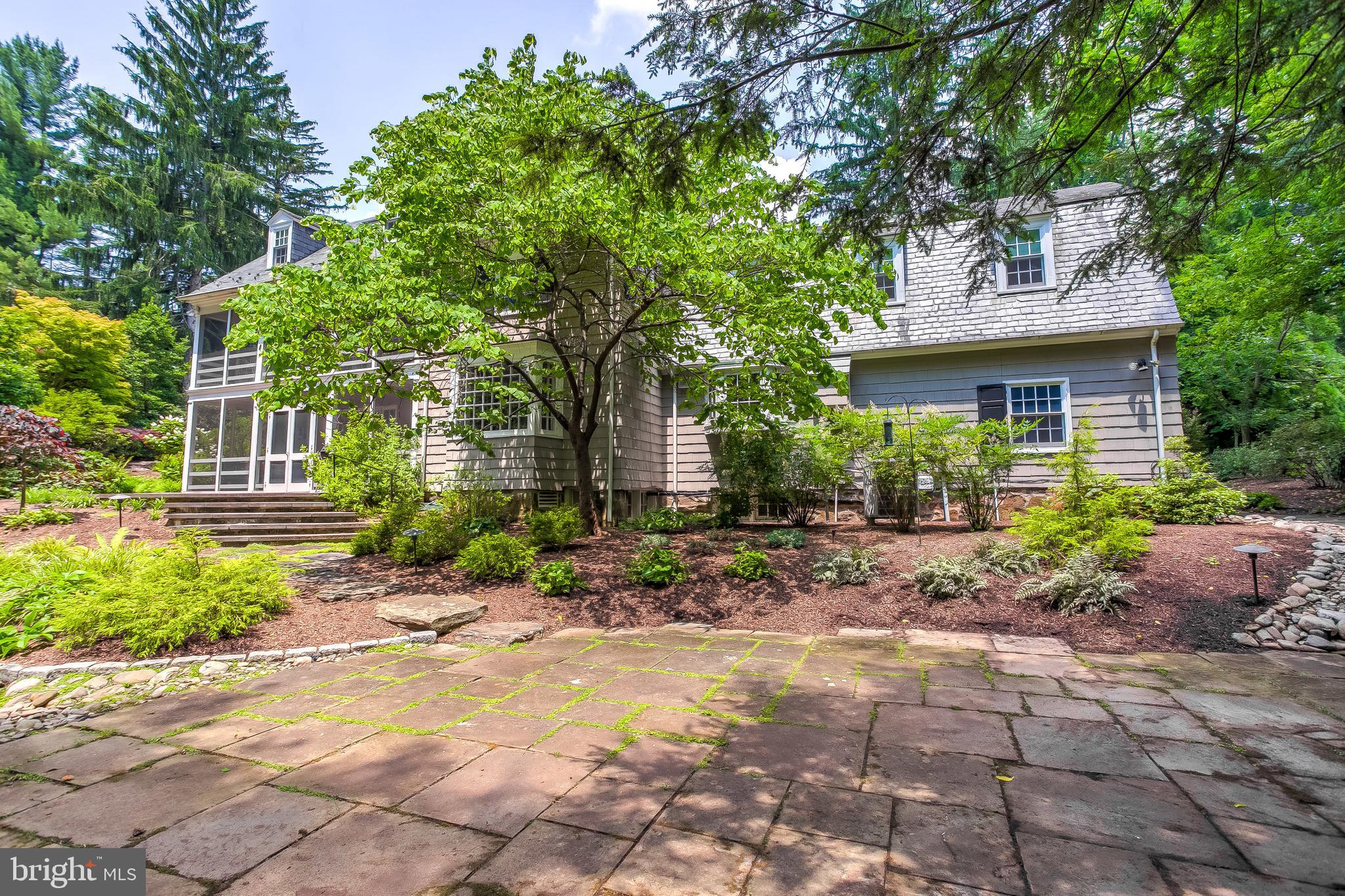 POPLAR HILL - Residential