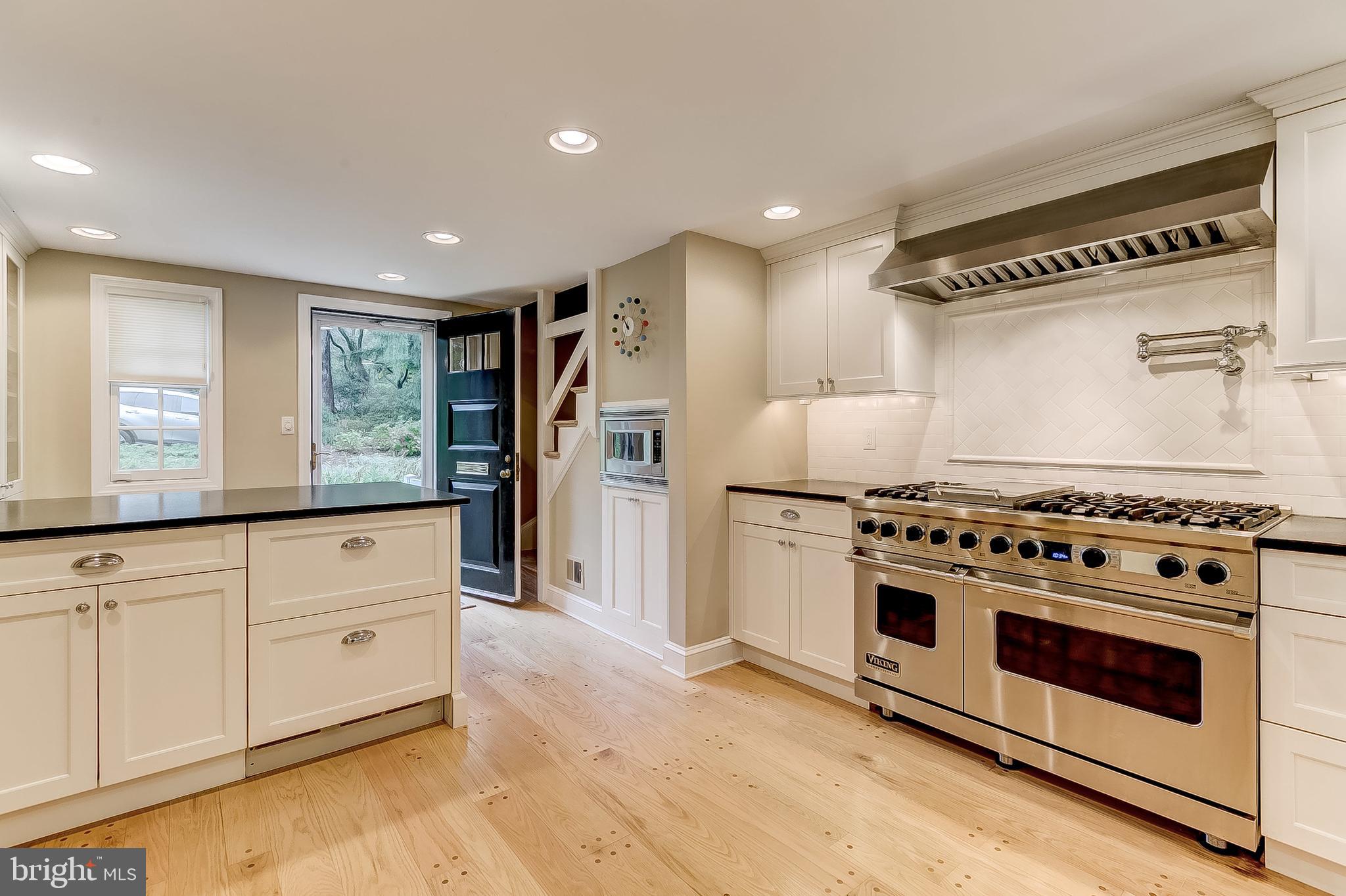 POPLAR HILL - Residential