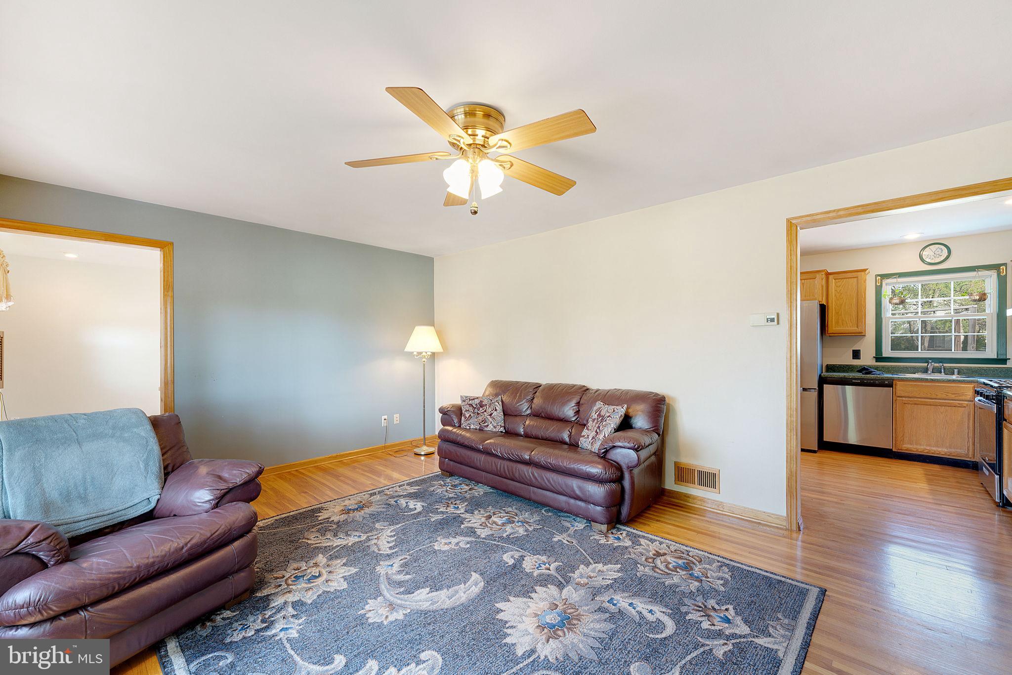 BROOKFIELD - Residential