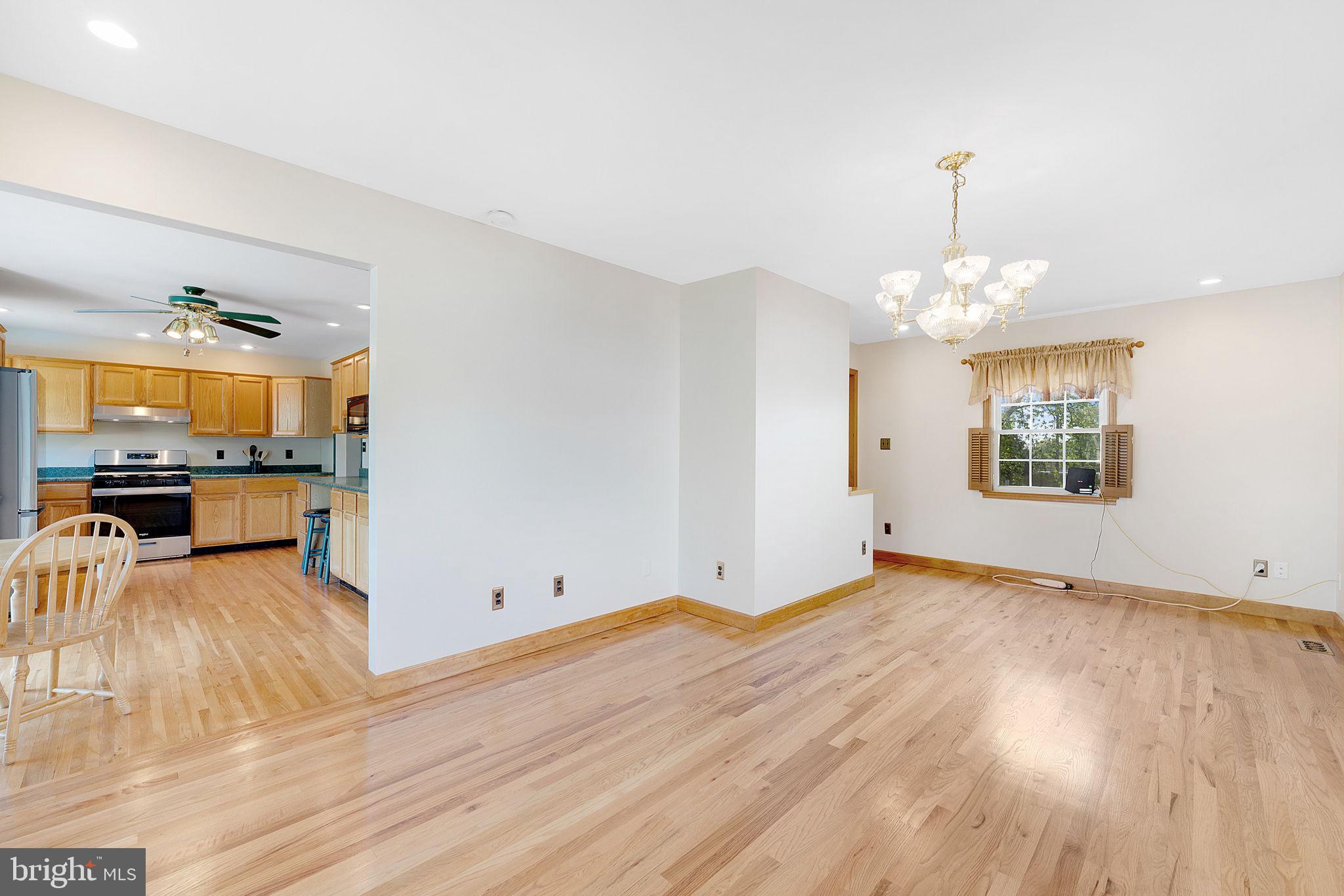 BROOKFIELD - Residential