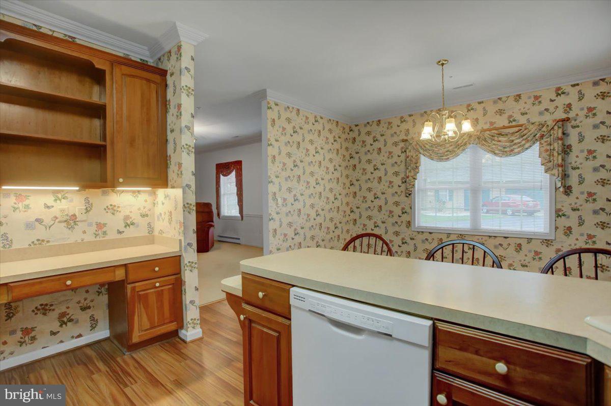 SUMMERLAND MANOR - Residential