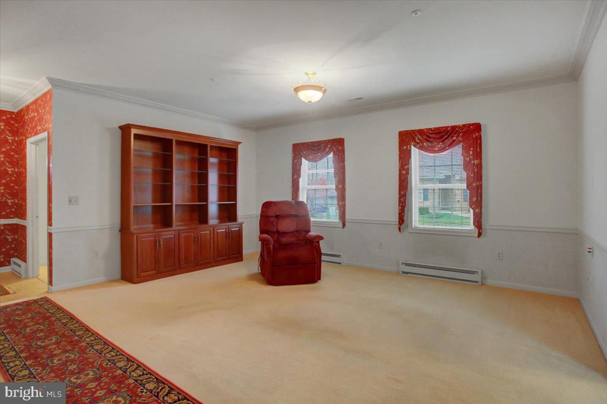 SUMMERLAND MANOR - Residential