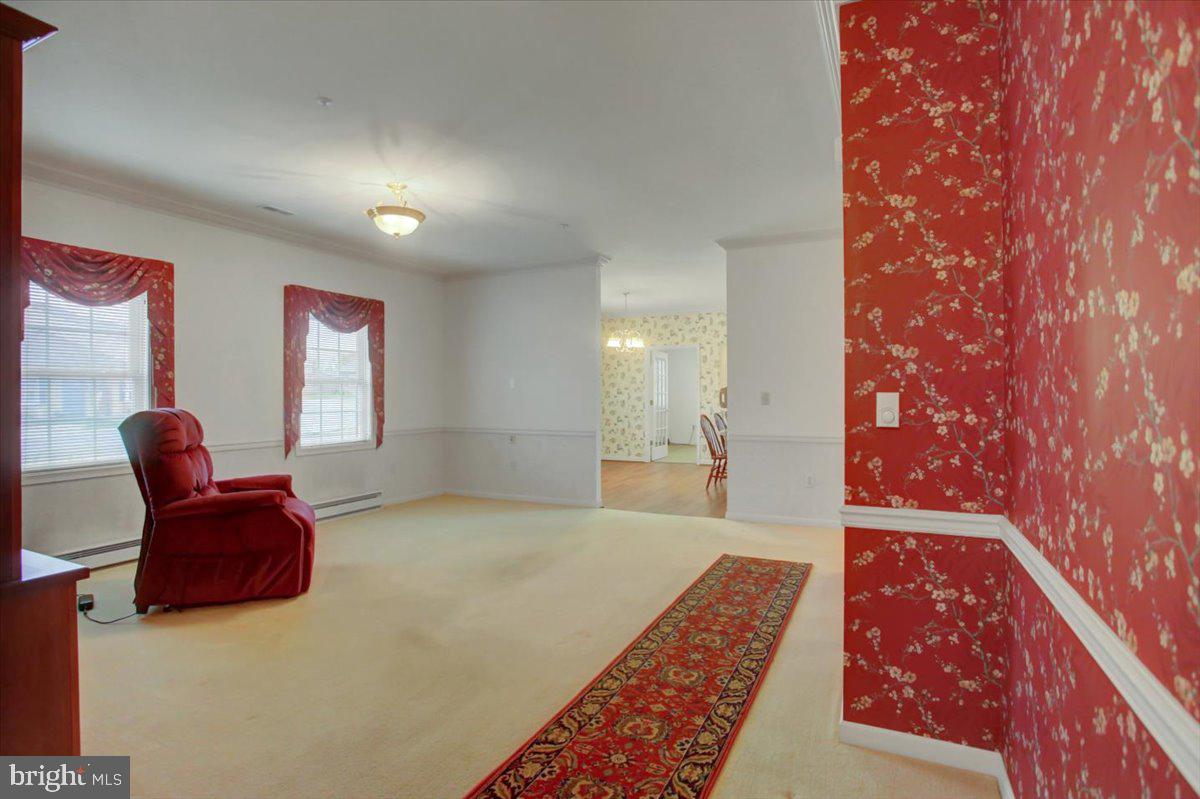 SUMMERLAND MANOR - Residential