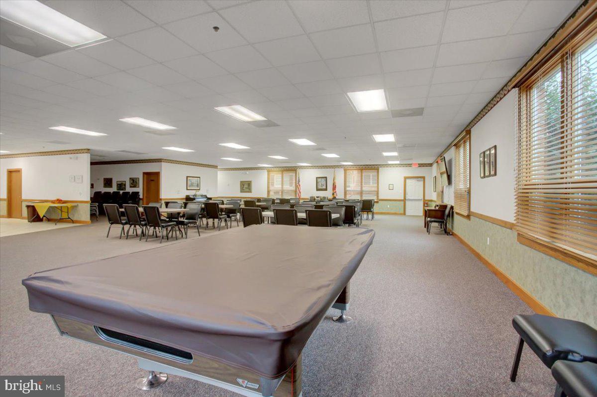 SUMMERLAND MANOR - Residential