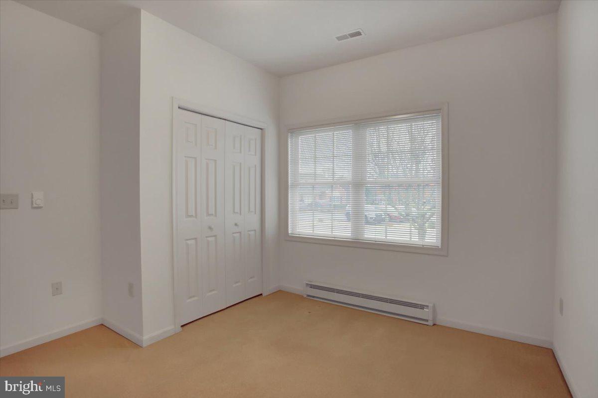 SUMMERLAND MANOR - Residential