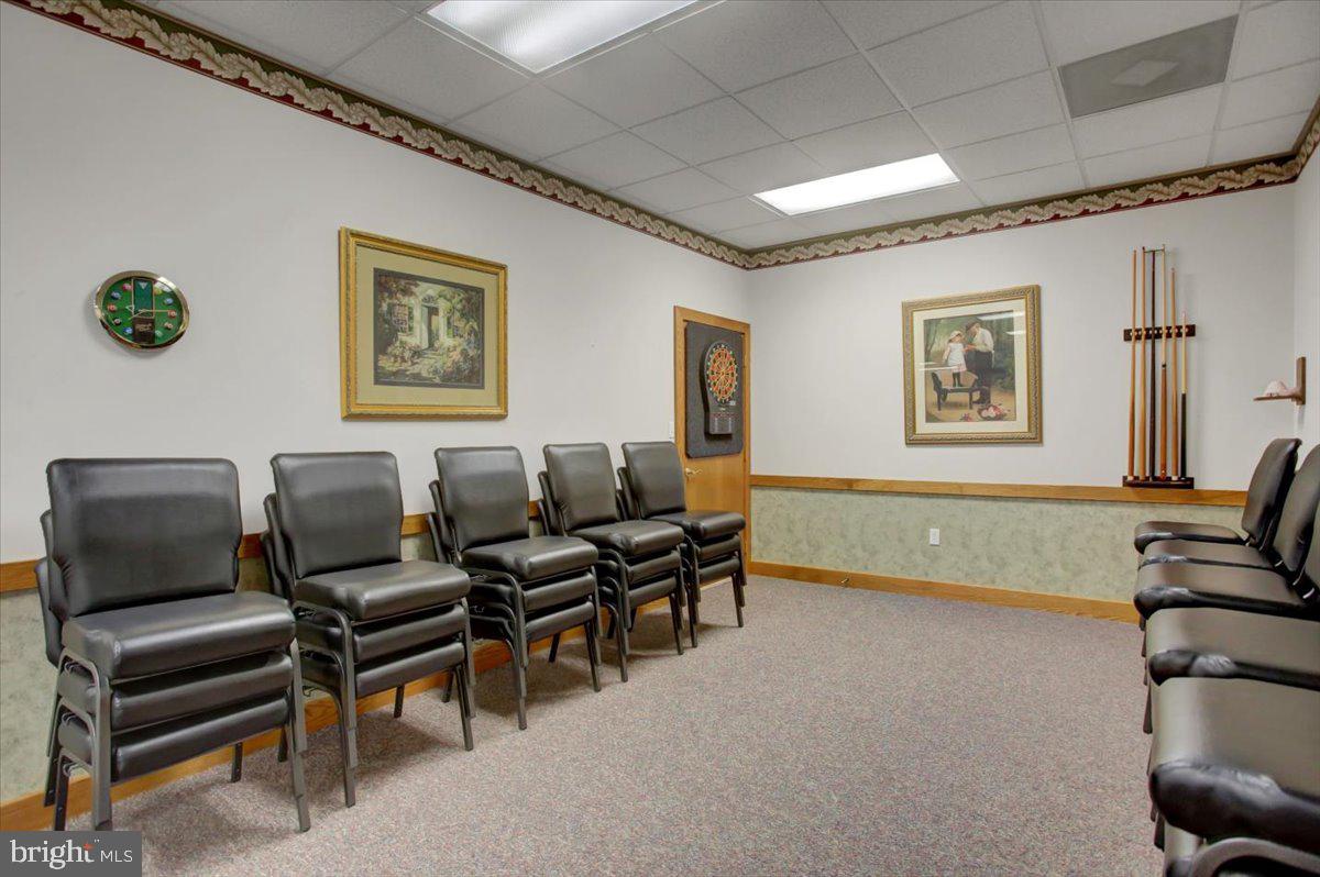 SUMMERLAND MANOR - Residential