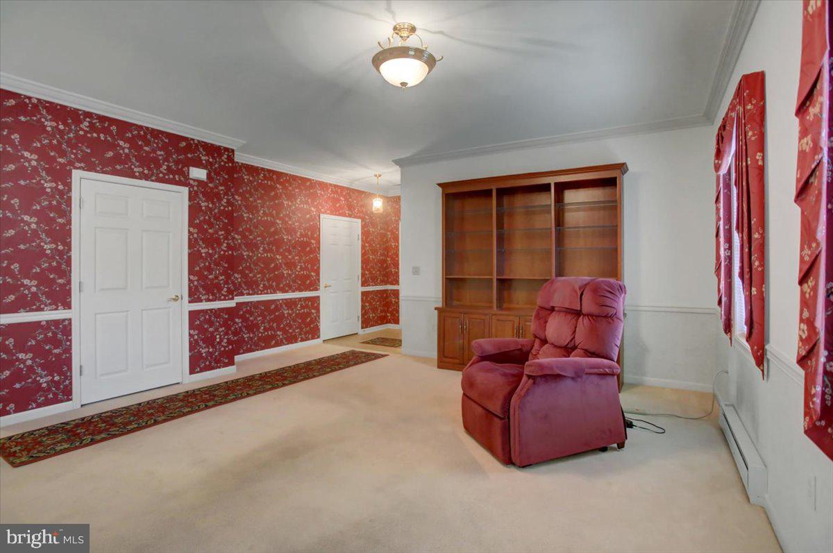 SUMMERLAND MANOR - Residential