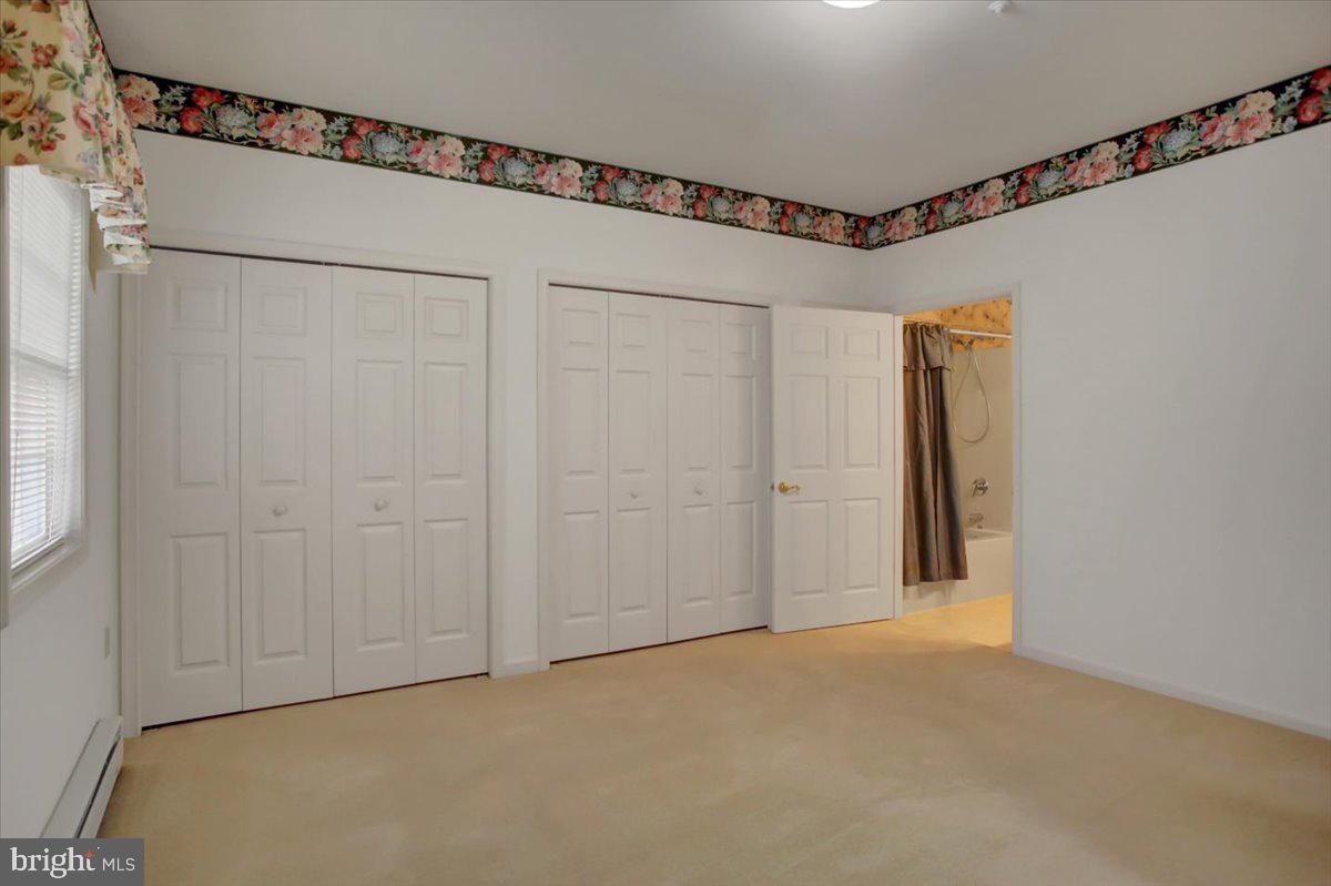 SUMMERLAND MANOR - Residential