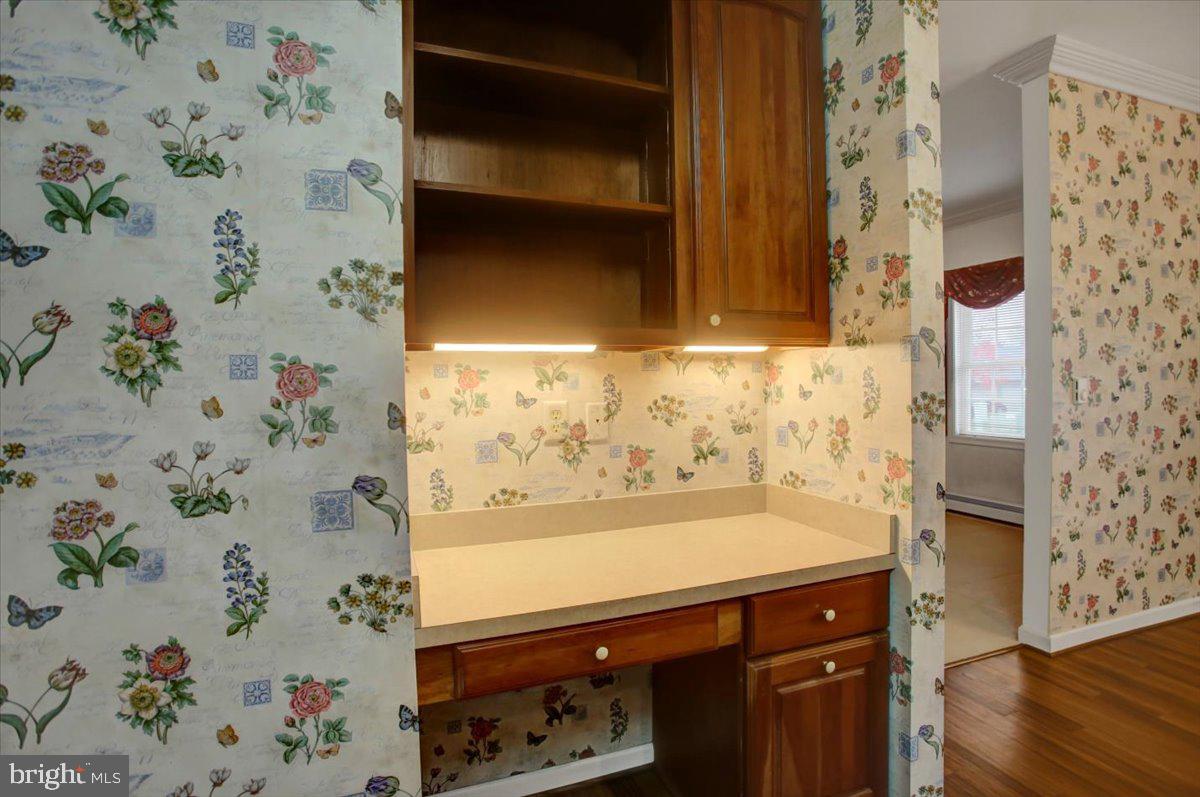 SUMMERLAND MANOR - Residential