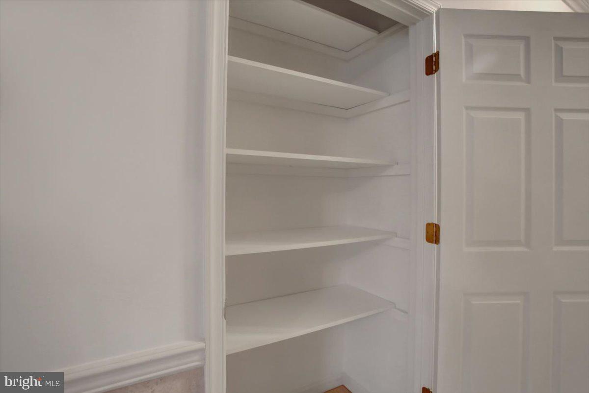 SUMMERLAND MANOR - Residential