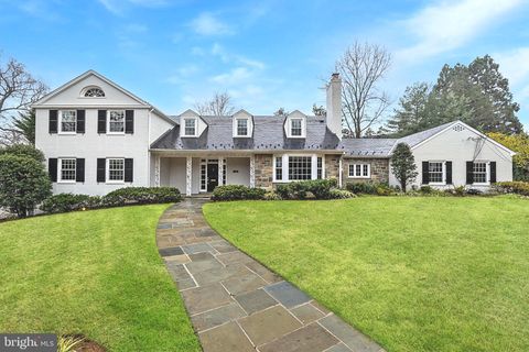 Photo of 5320 KENWOOD AVE, CHEVY CHASE, MD 20815 (MLS # MDMC2077300)