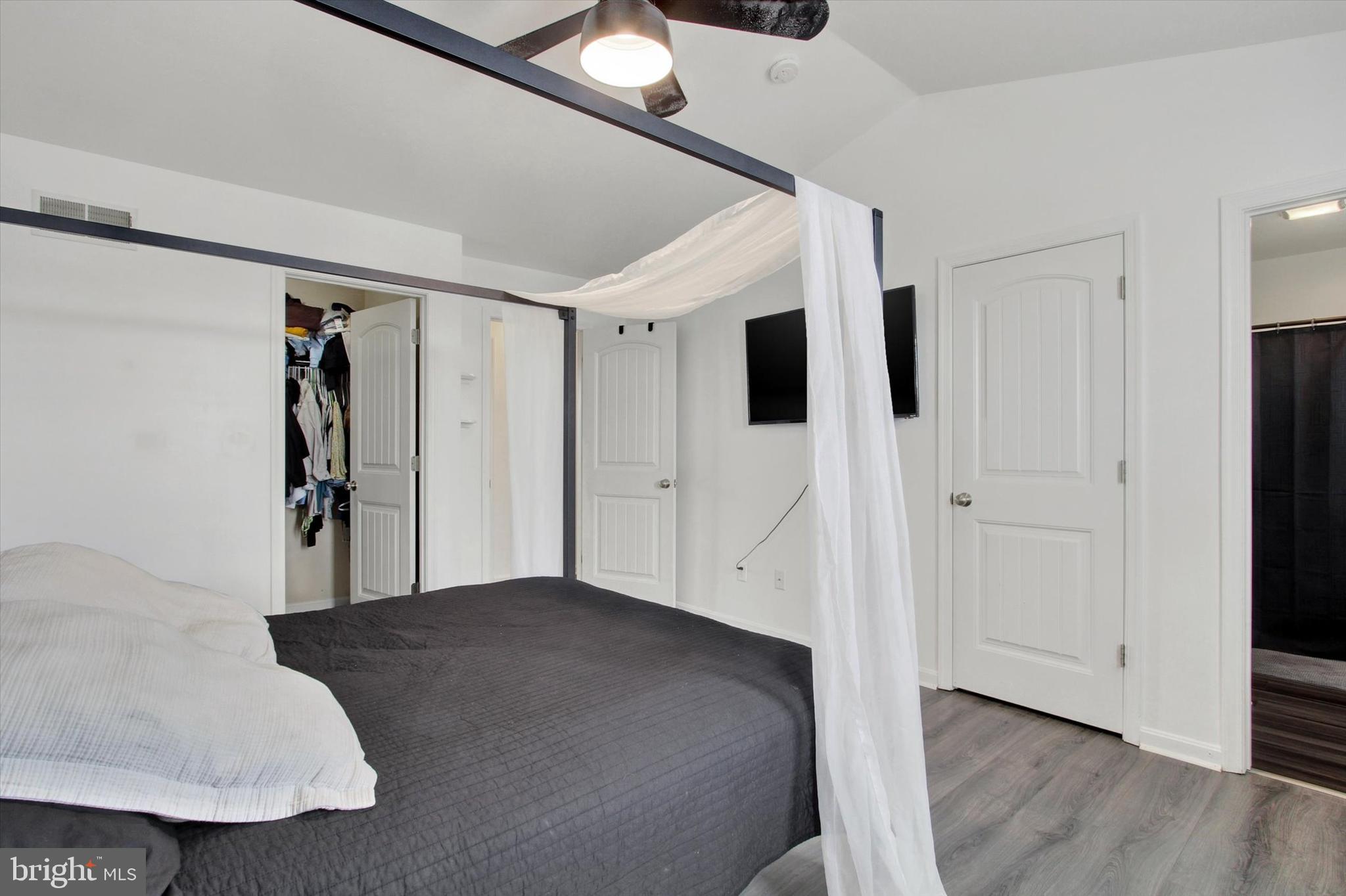 CHAPEL RIDGE - Residential