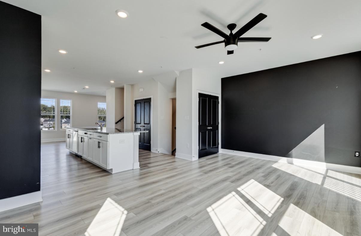 6894 BARROWFIELD PLACE