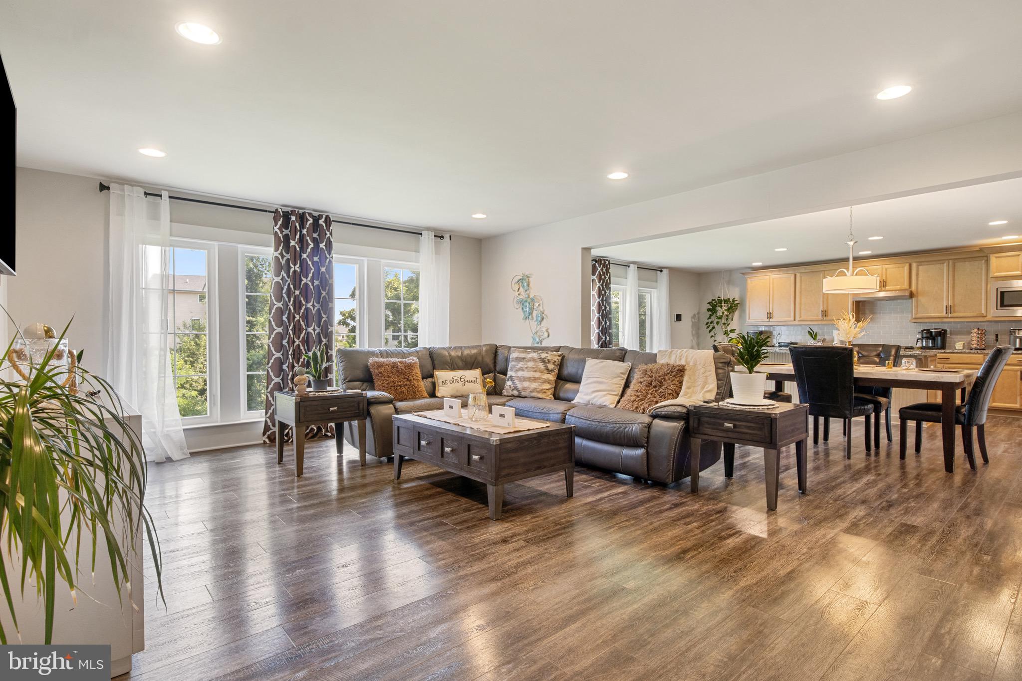 RIVERBEND - Residential