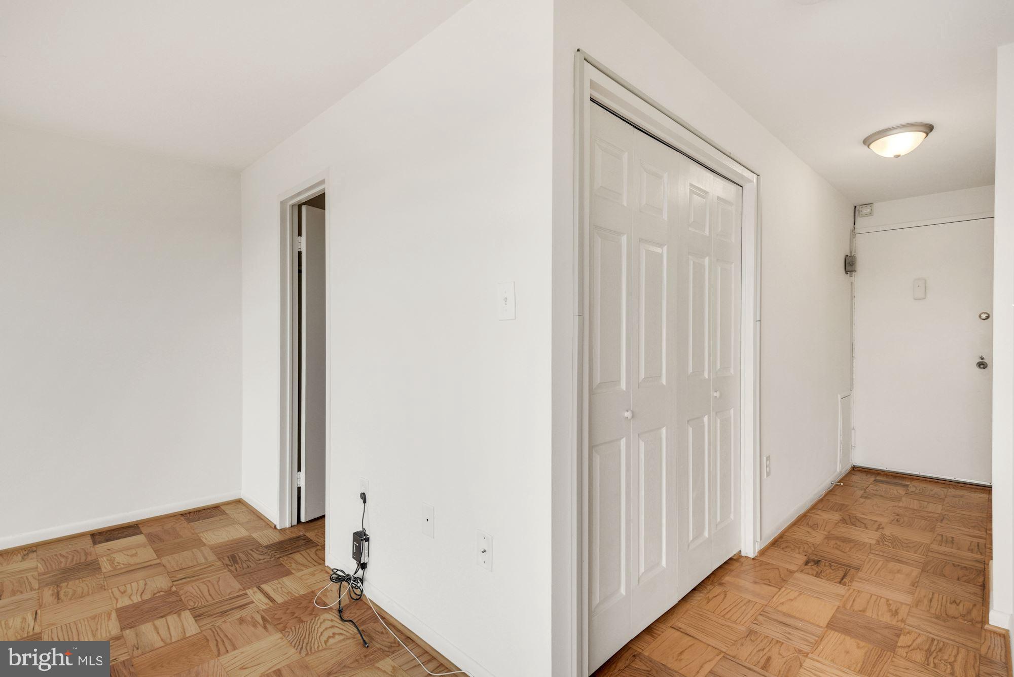 10201 GROSVENOR PLACE 1423