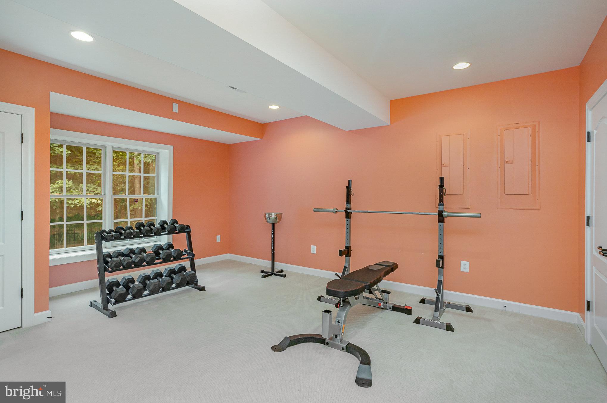 RIVER FALLS - Residential