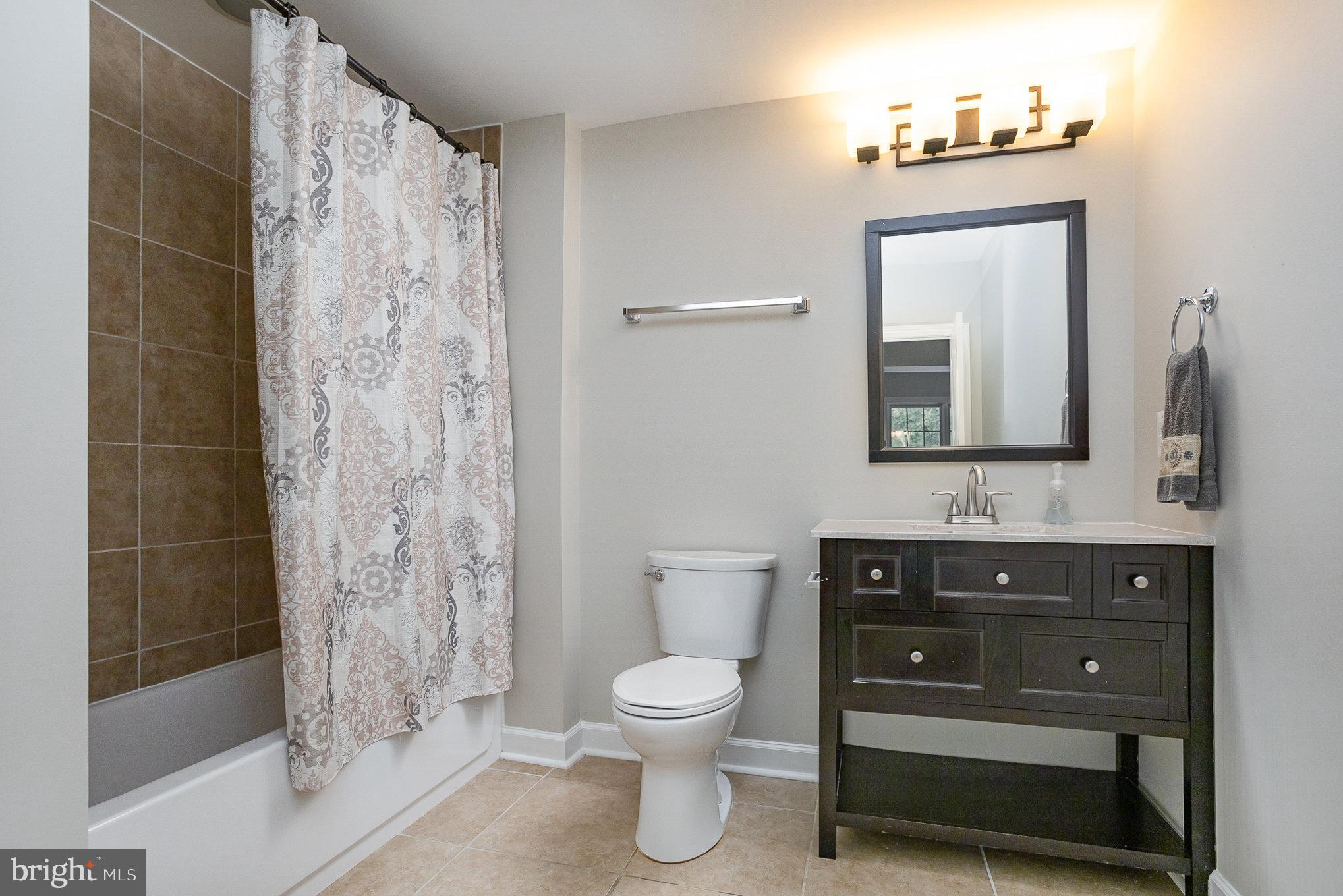 RIVER FALLS - Residential