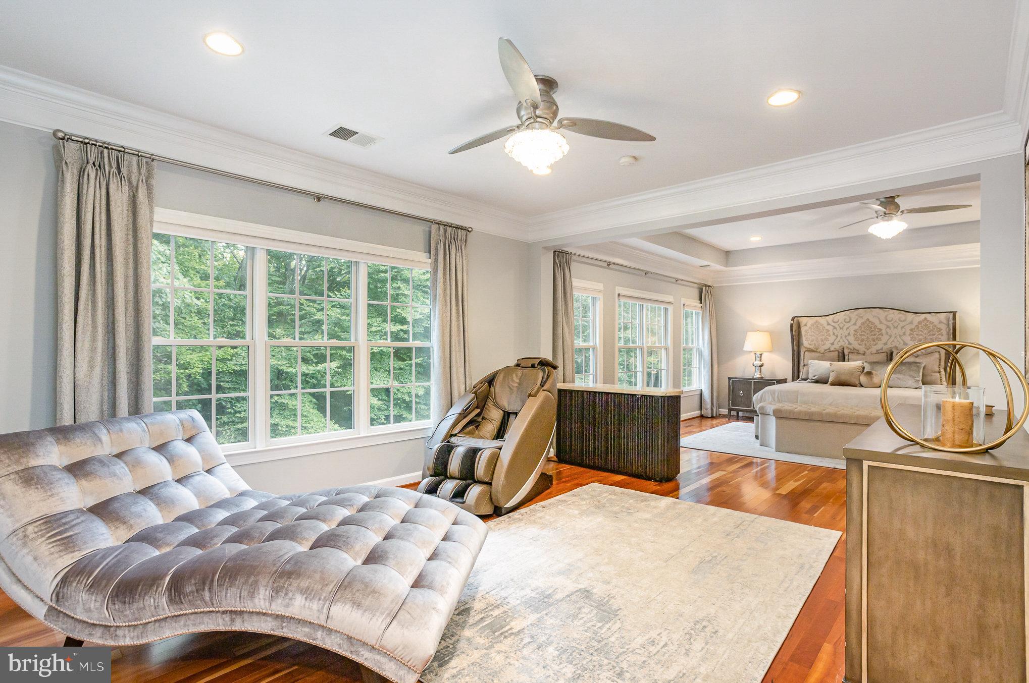 RIVER FALLS - Residential