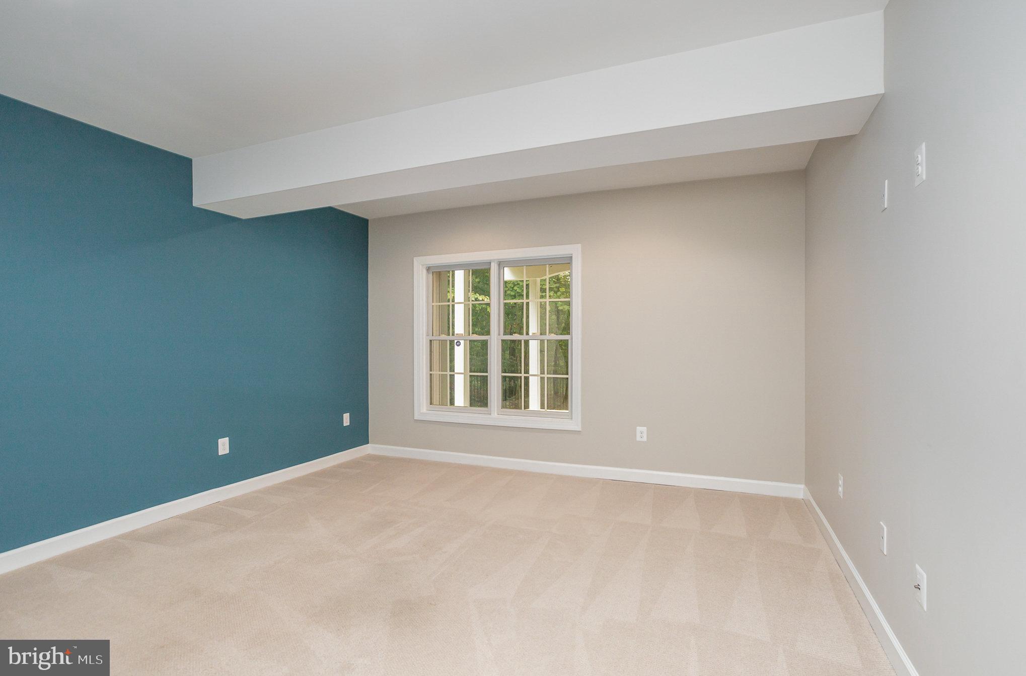 RIVER FALLS - Residential