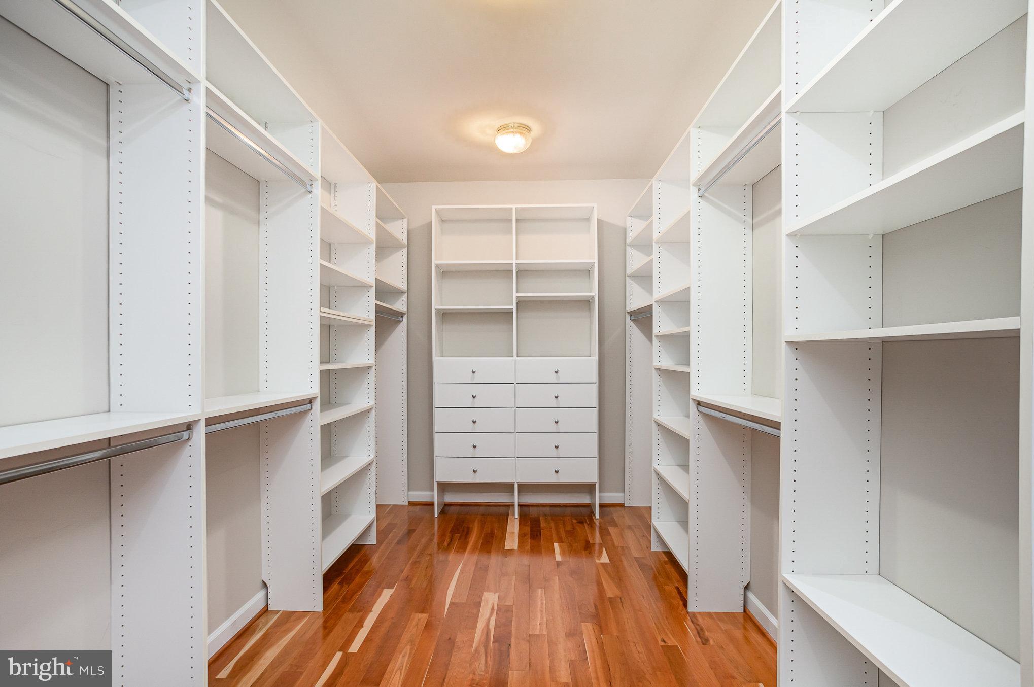 RIVER FALLS - Residential