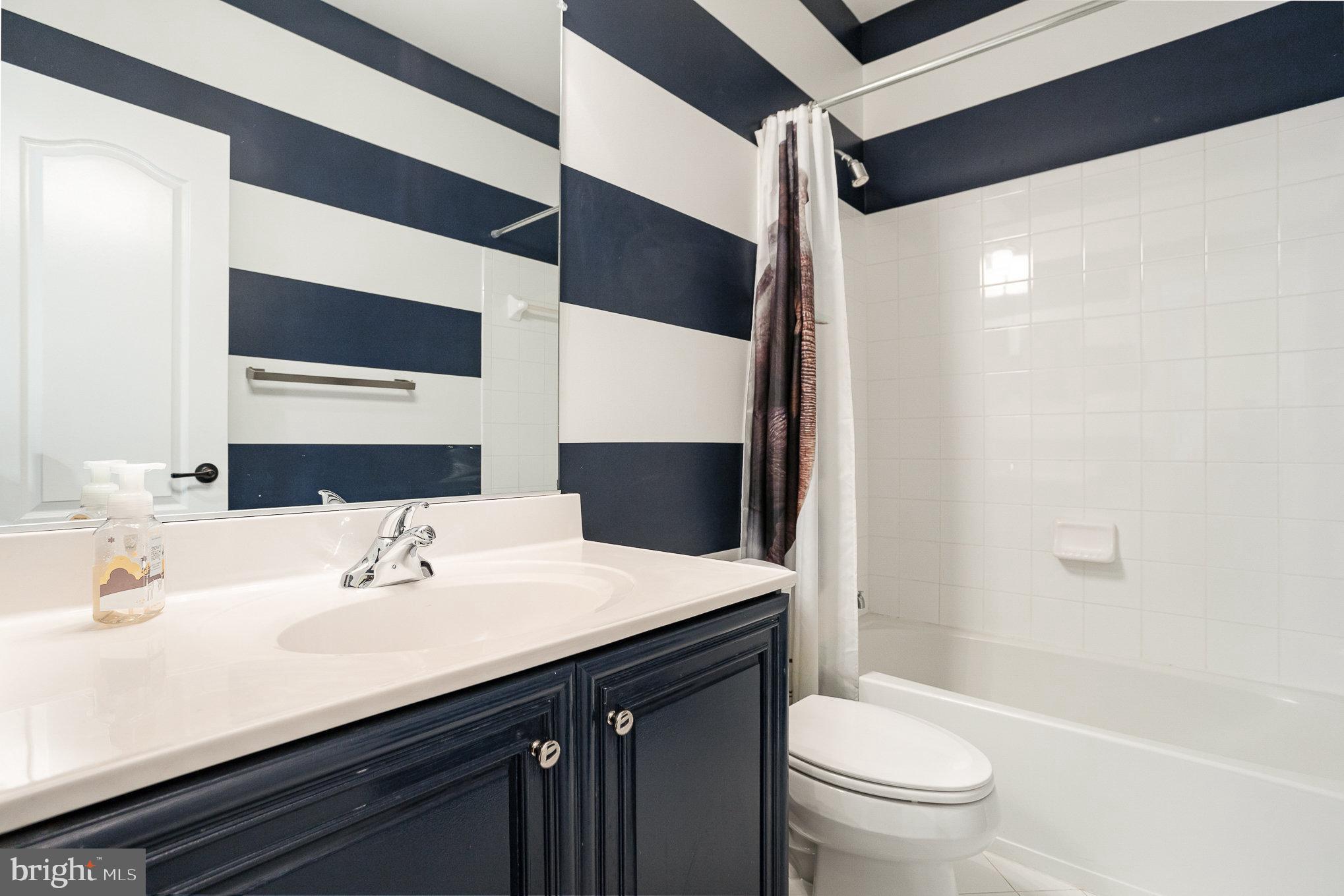 RIVER FALLS - Residential