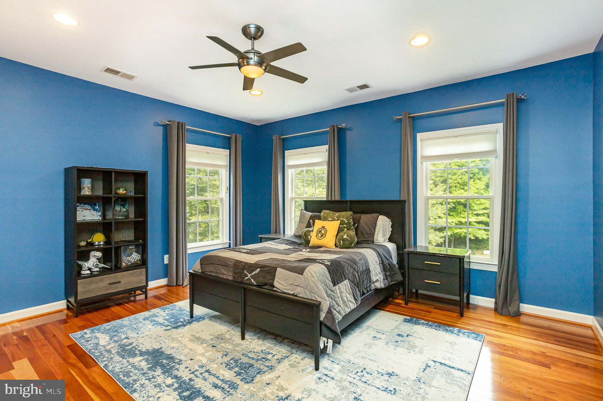 RIVER FALLS - Residential