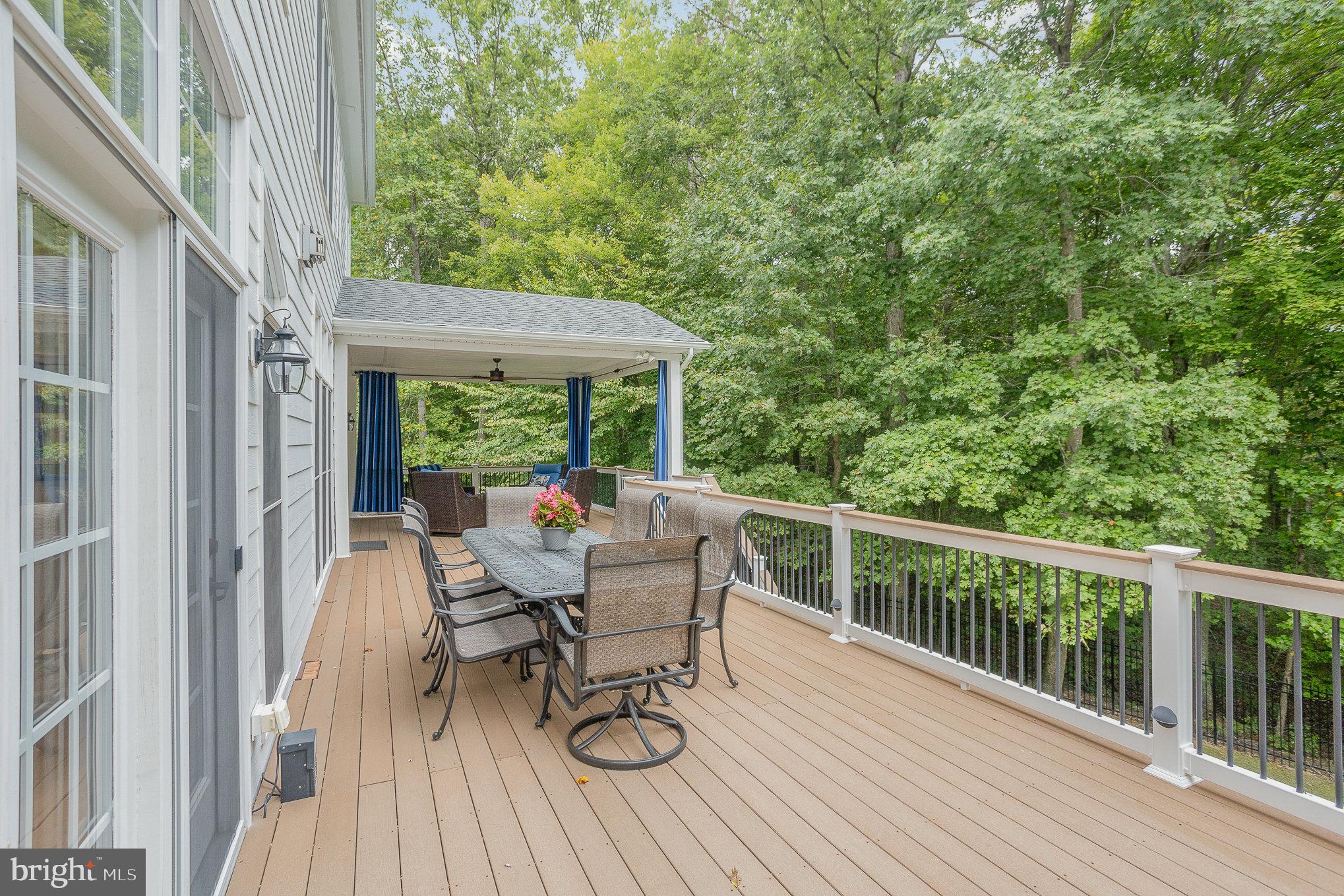 RIVER FALLS - Residential