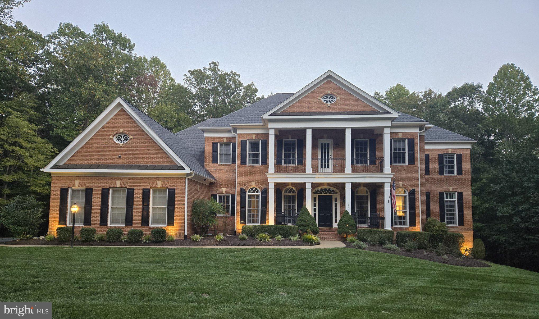 RIVER FALLS - Residential