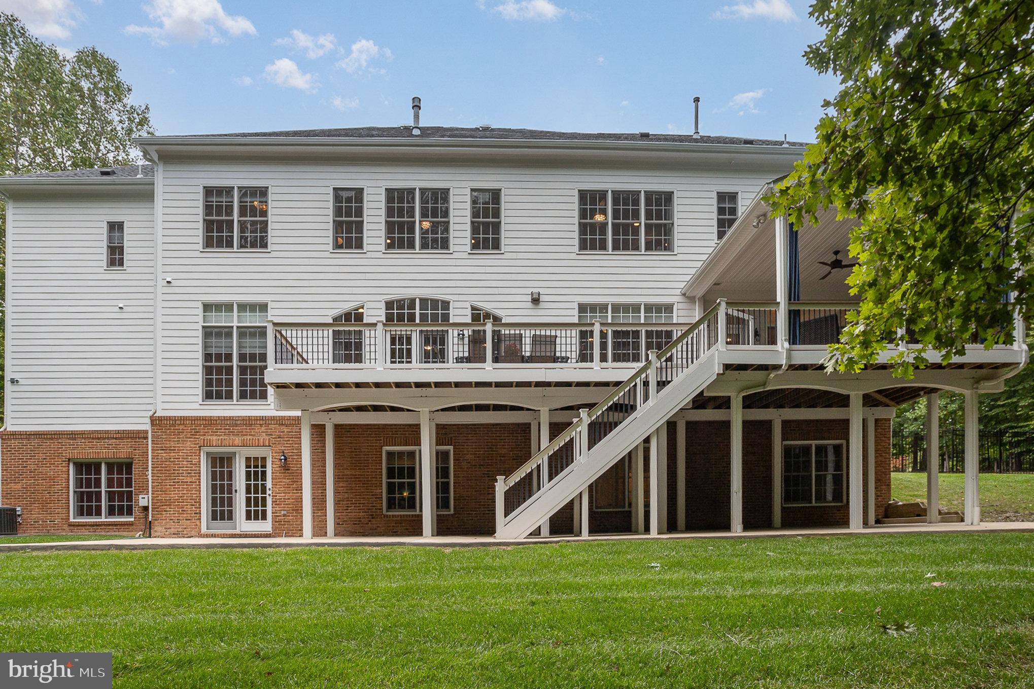 RIVER FALLS - Residential