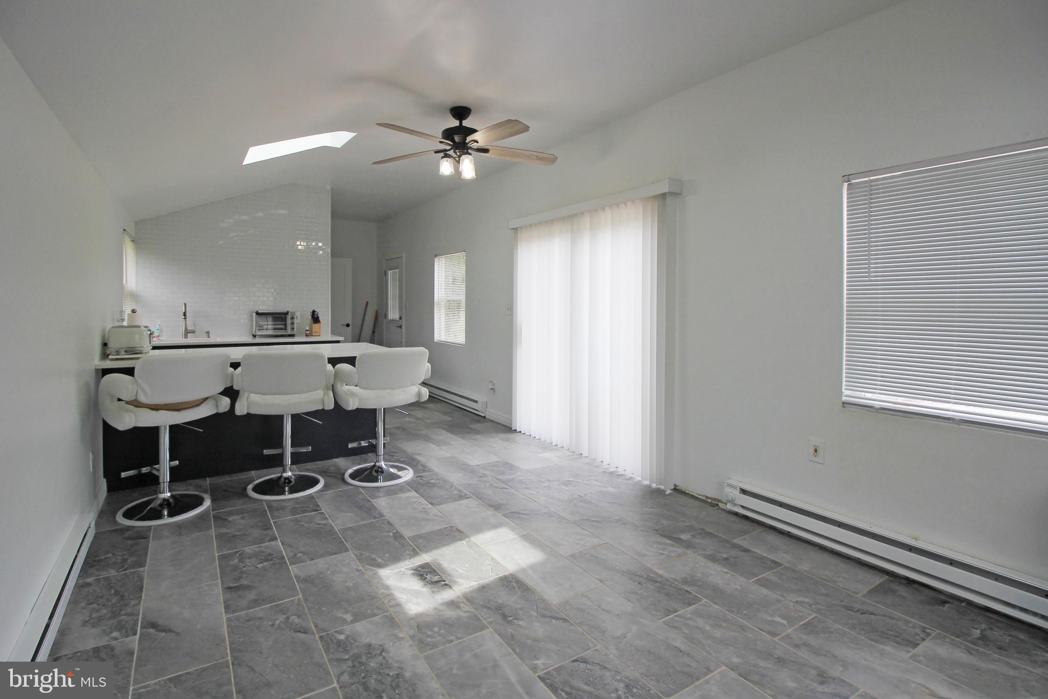 GLEN ASHTON FARMS - Residential Lease