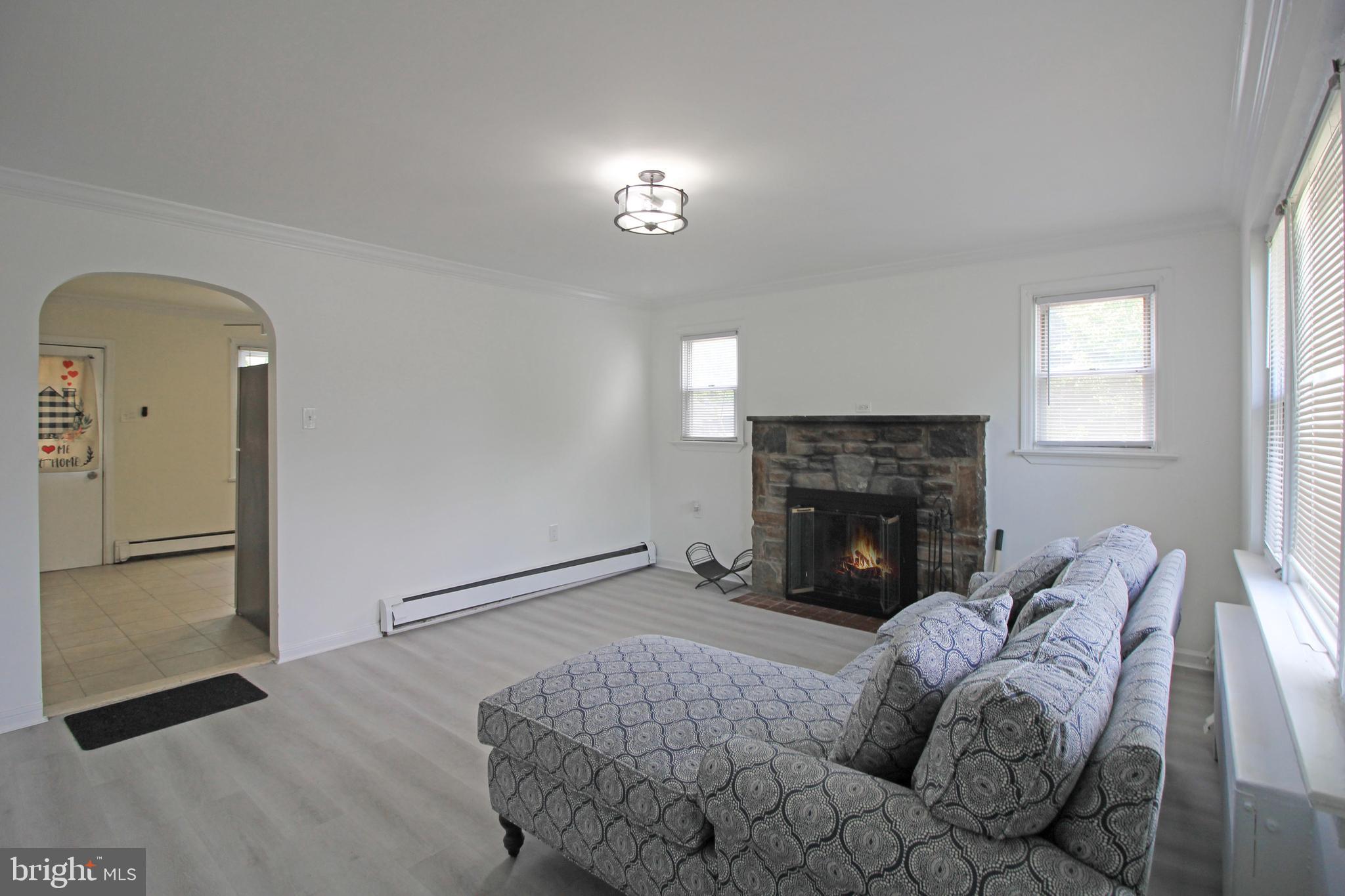 GLEN ASHTON FARMS - Residential Lease