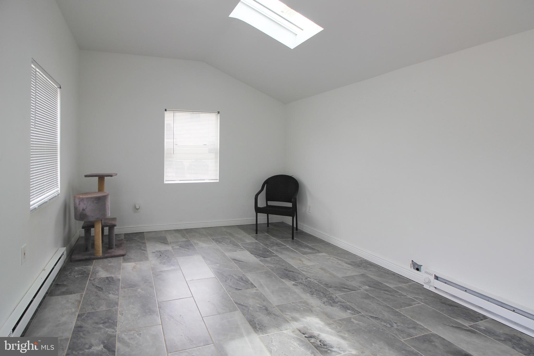 GLEN ASHTON FARMS - Residential Lease