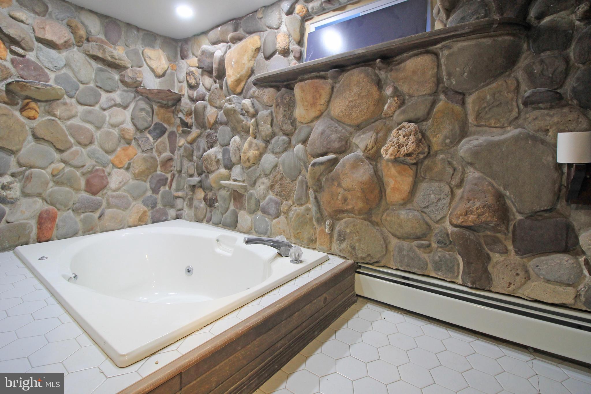 GLEN ASHTON FARMS - Residential Lease