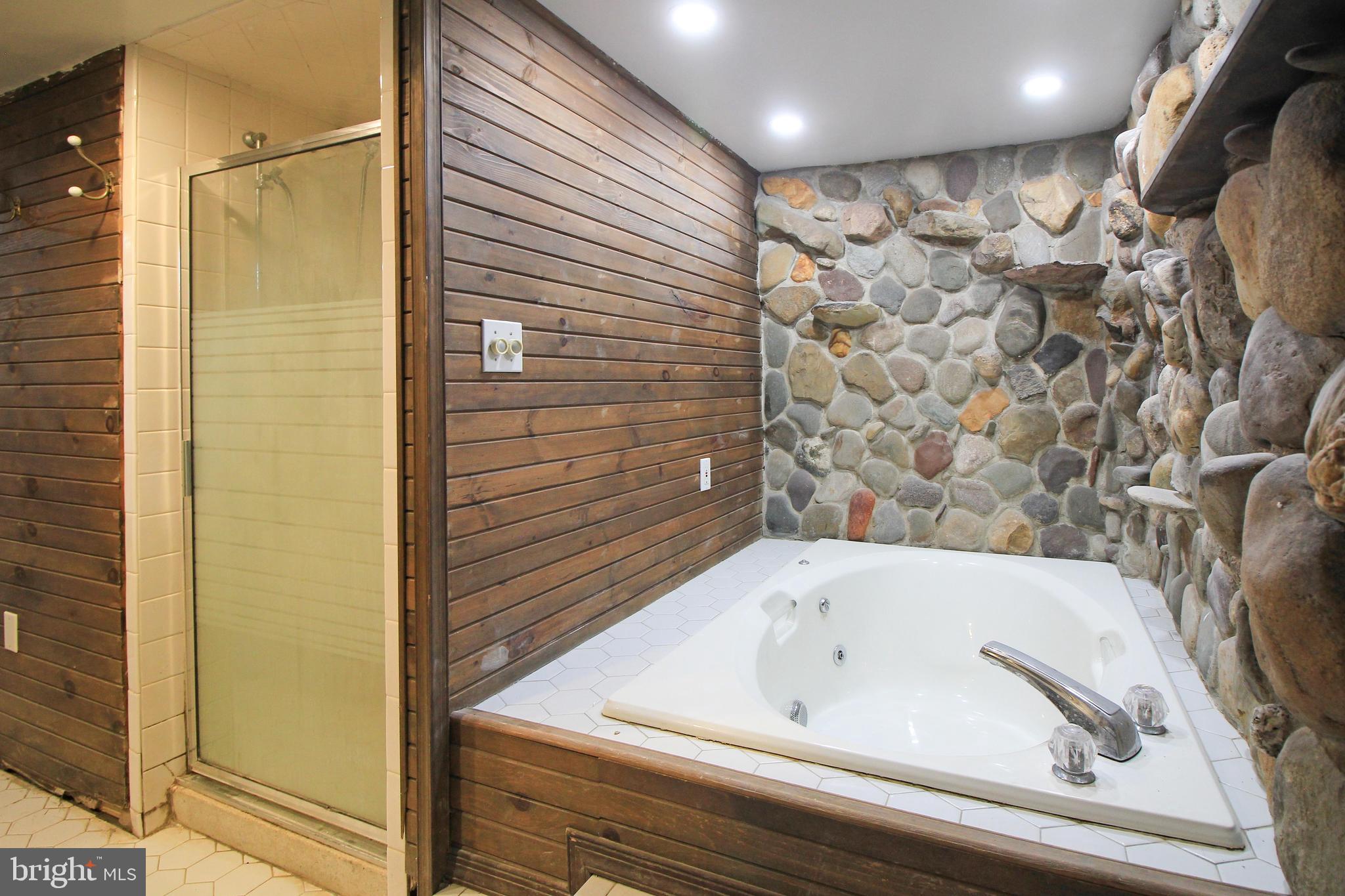 GLEN ASHTON FARMS - Residential Lease