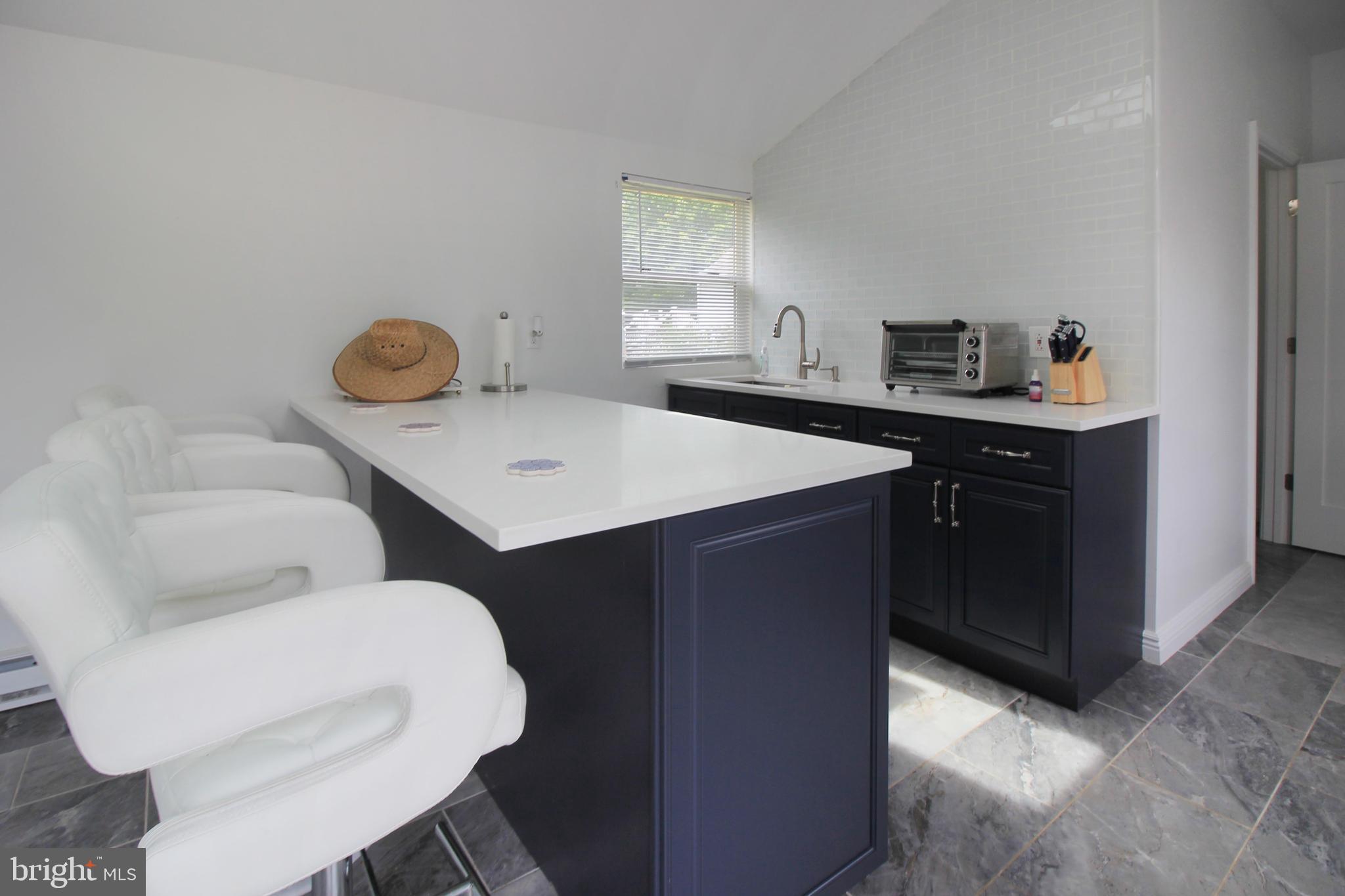 GLEN ASHTON FARMS - Residential Lease