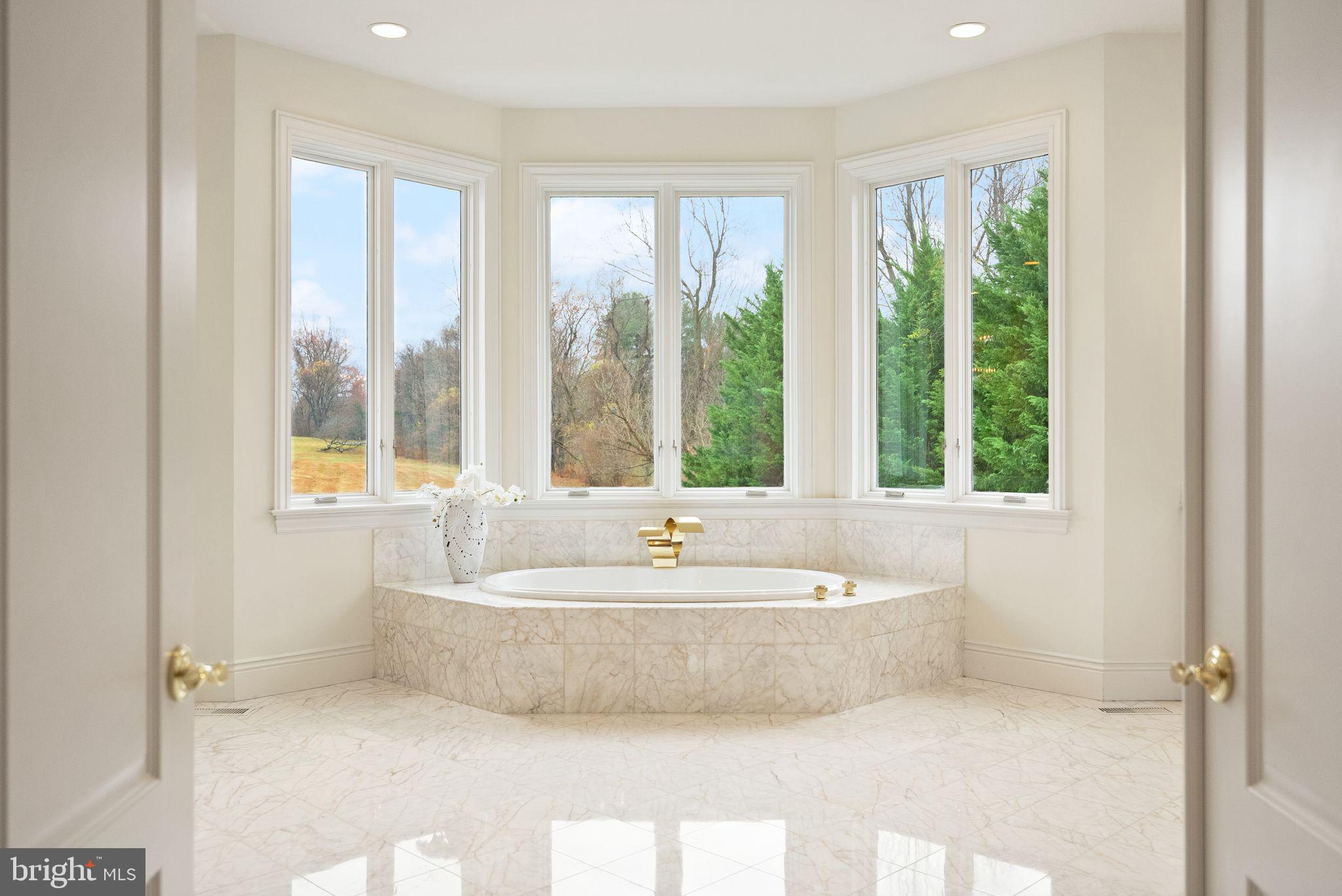 MERRY GO ROUND FARM - Residential