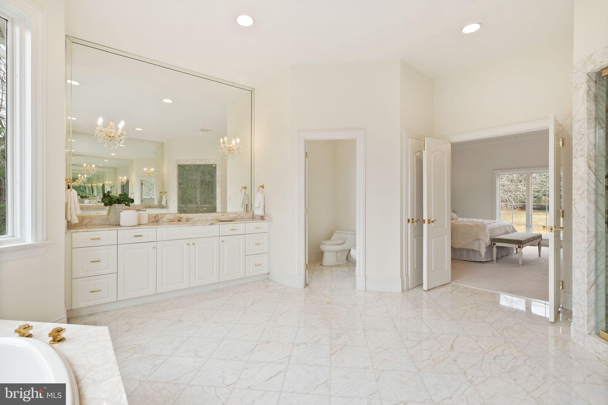 MERRY GO ROUND FARM - Residential