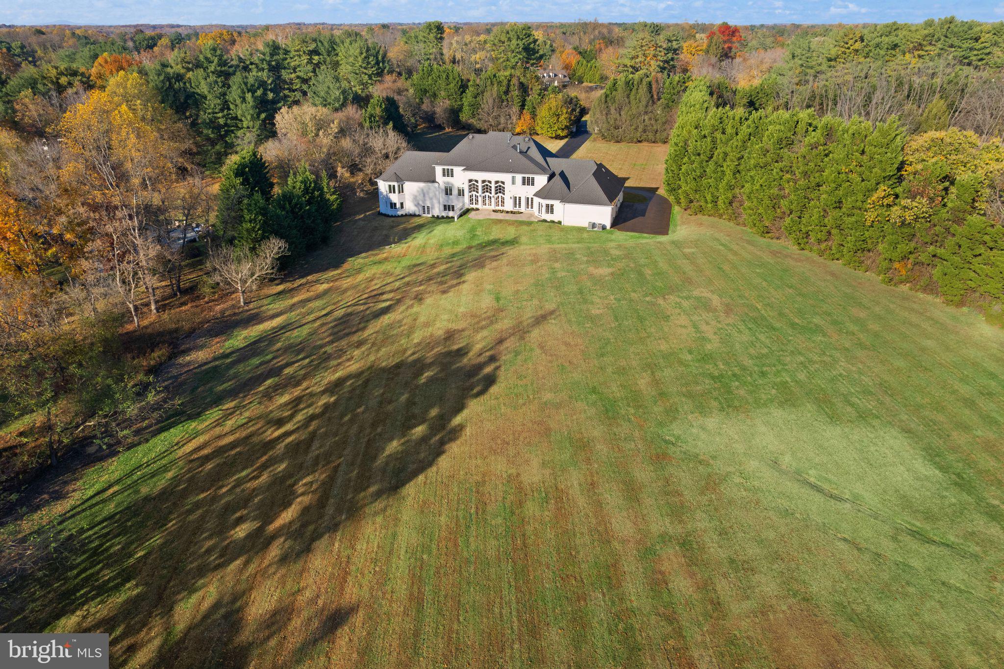 MERRY GO ROUND FARM - Residential