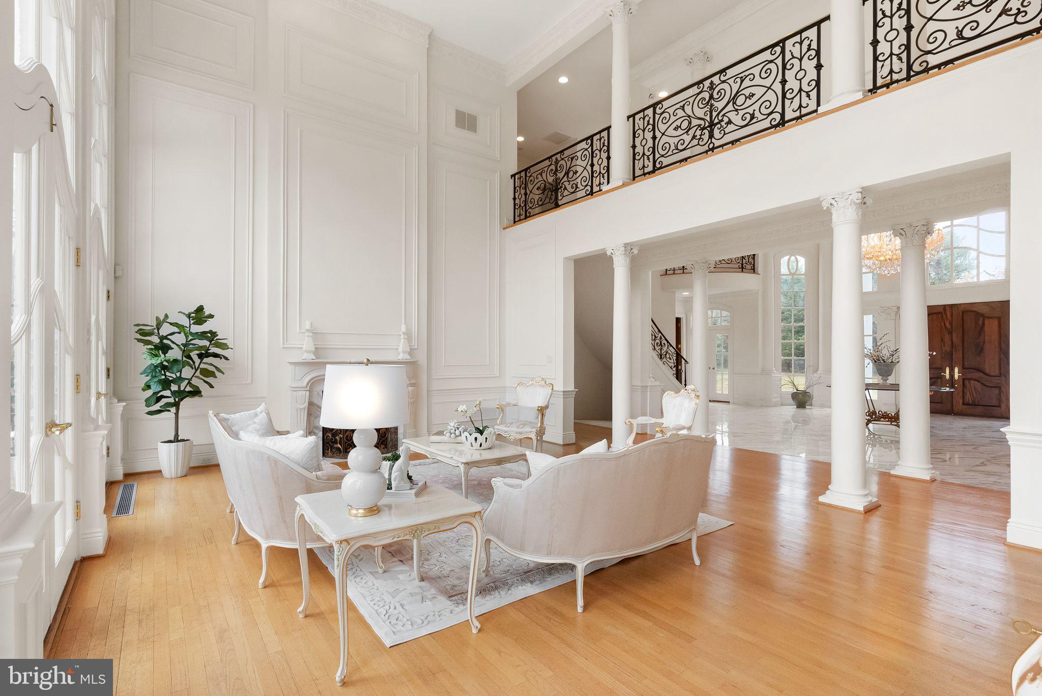 MERRY GO ROUND FARM - Residential