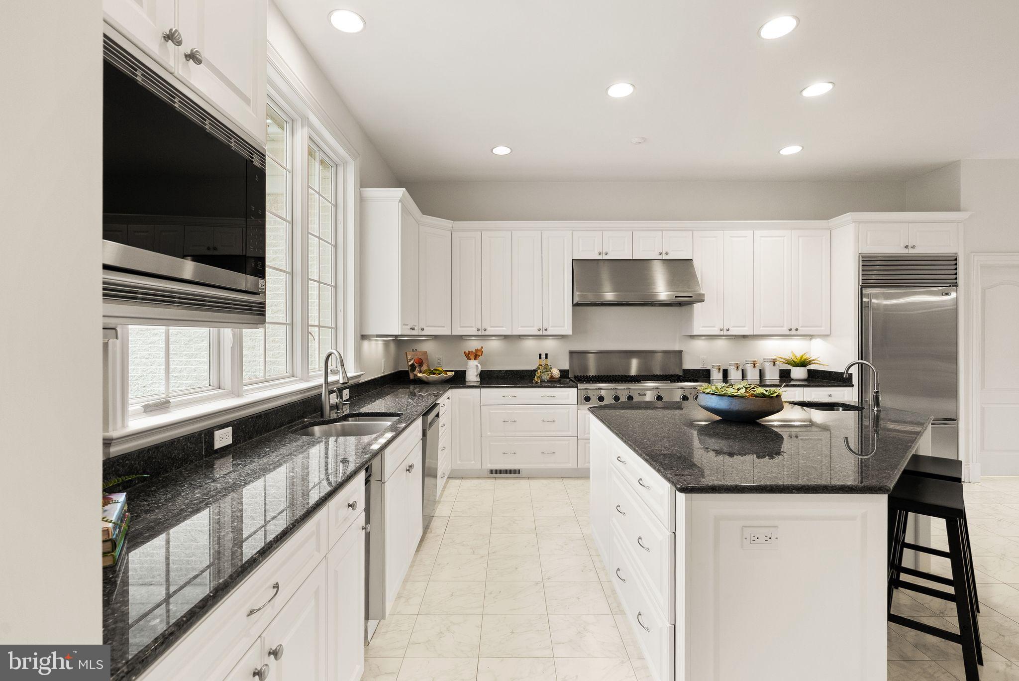 MERRY GO ROUND FARM - Residential