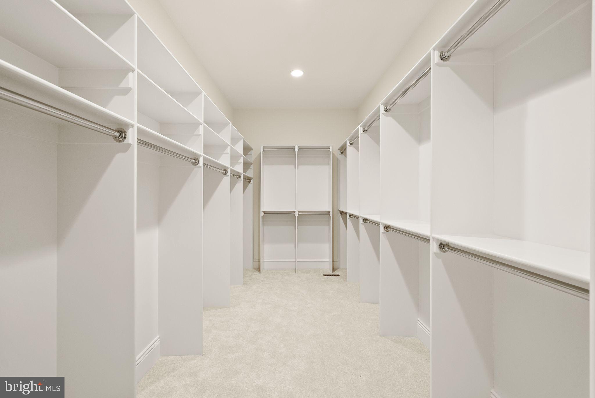 MERRY GO ROUND FARM - Residential