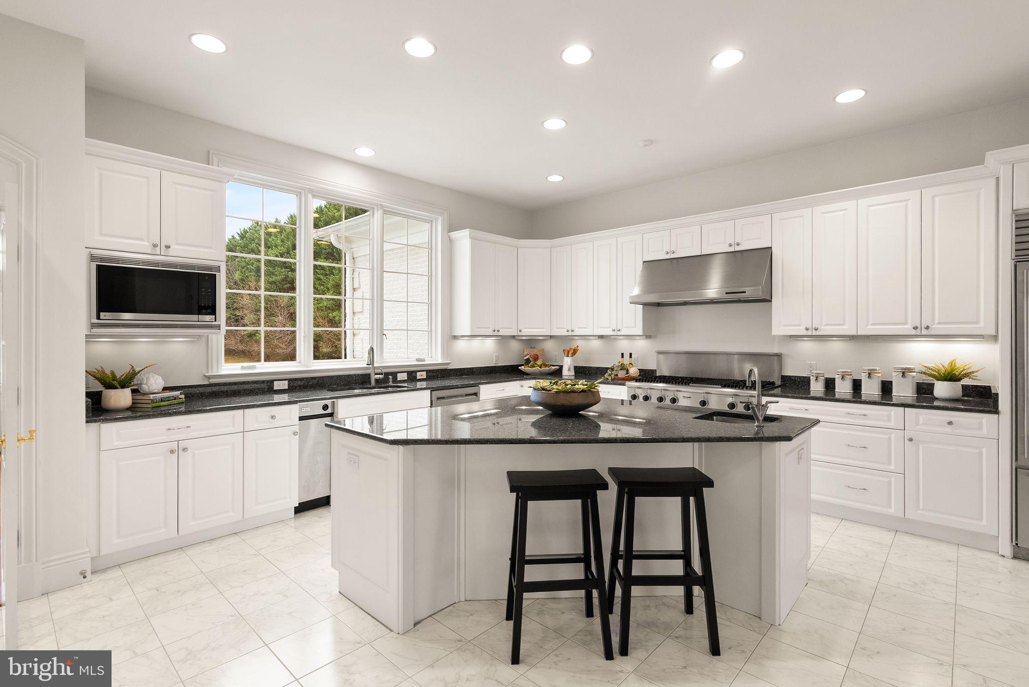 MERRY GO ROUND FARM - Residential