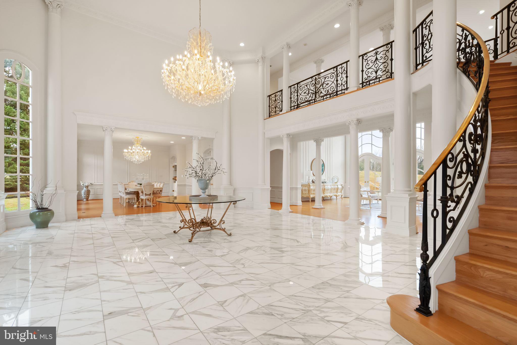 MERRY GO ROUND FARM - Residential